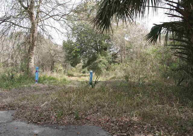 Image 2 of 5 For 0 Essex Road E