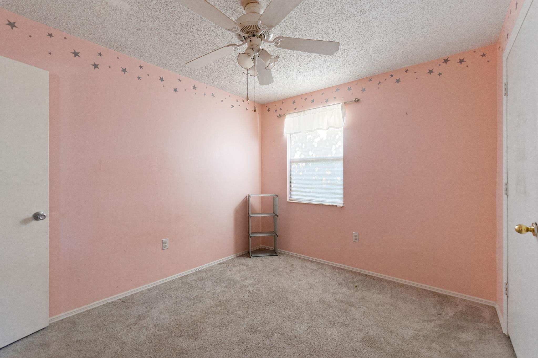 Image 24 of 41 For 5381 Oceanshore Blvd N