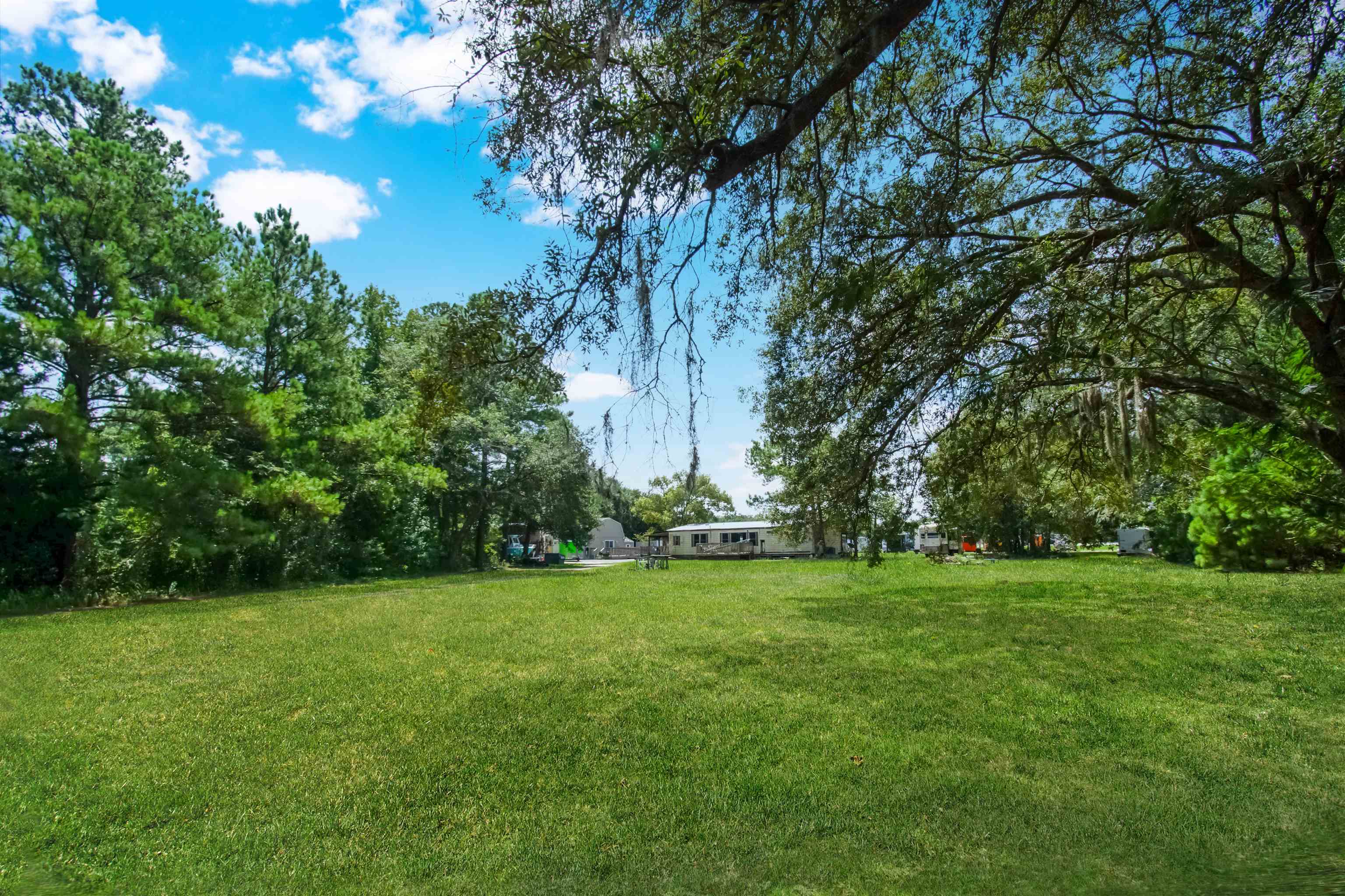 Image 18 of 20 For 463493 State Road 200