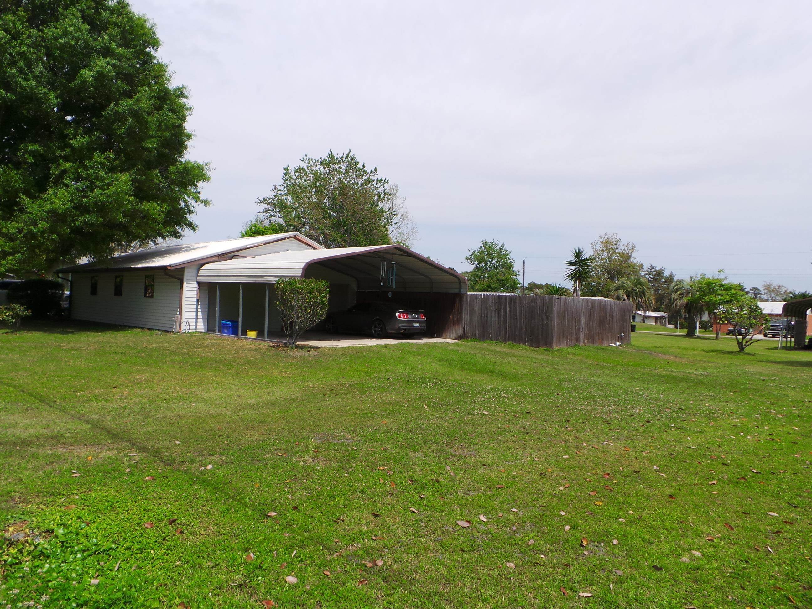 Image 32 of 40 For 250 Crescent Lane ( With Pool)