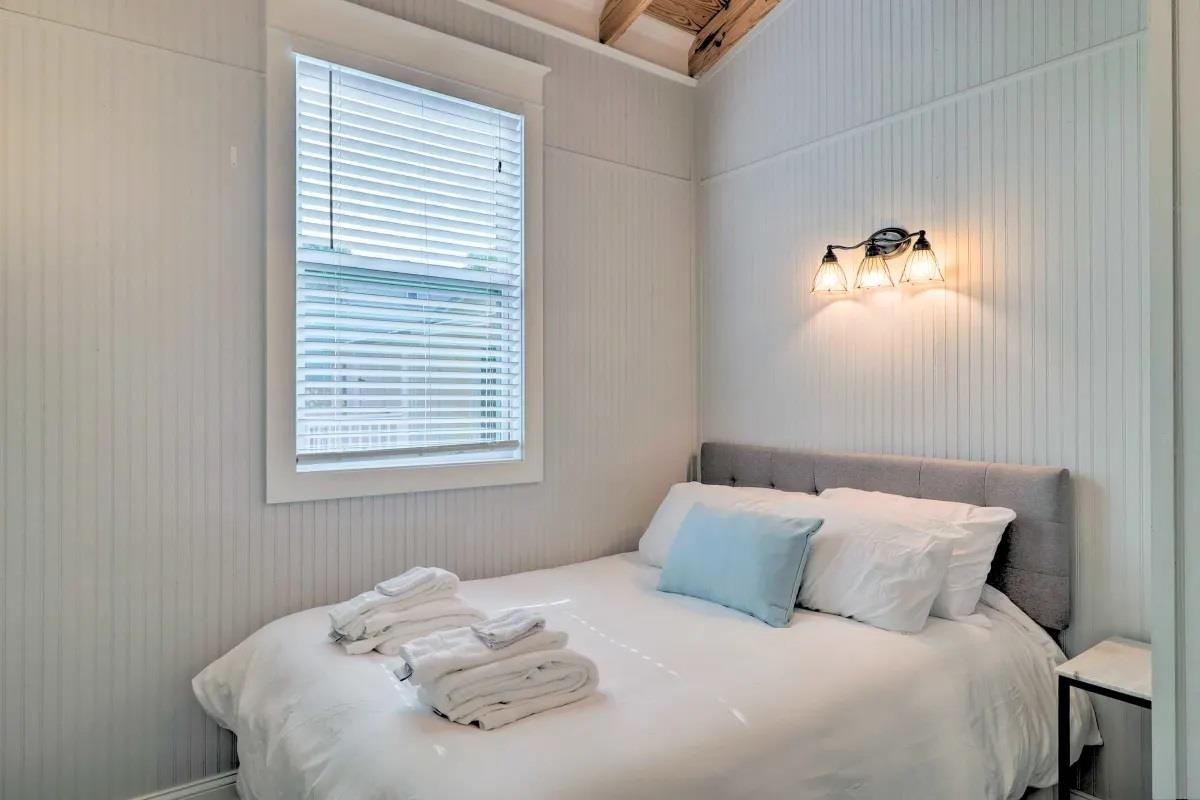 Image 12 of 30 For 93 & 95 Keith St