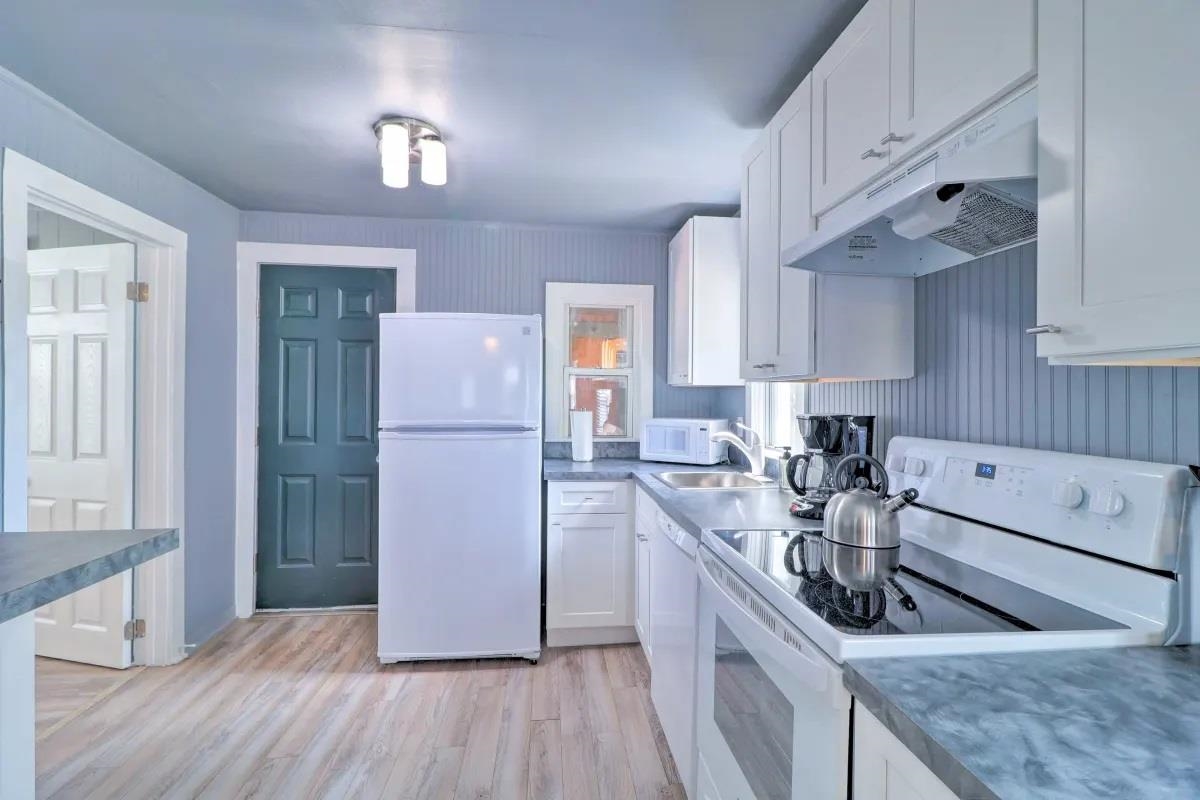 Image 25 of 30 For 93 & 95 Keith St