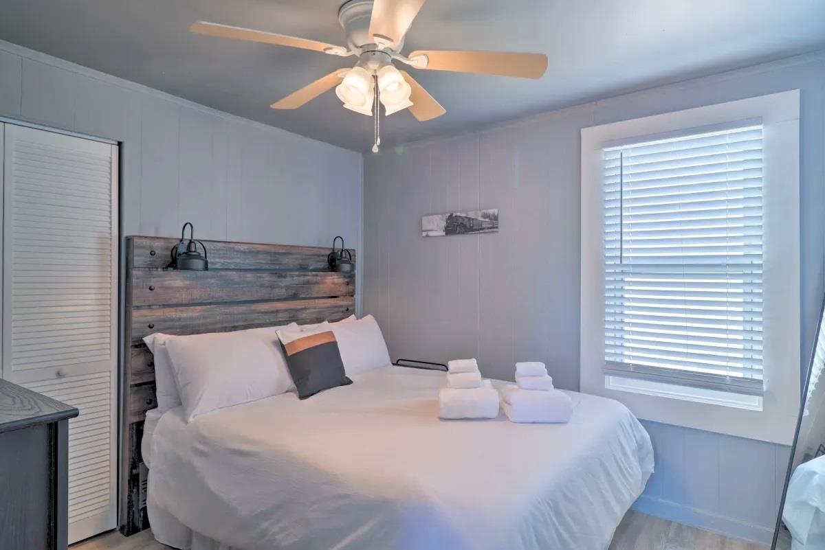 Image 27 of 30 For 93 & 95 Keith St