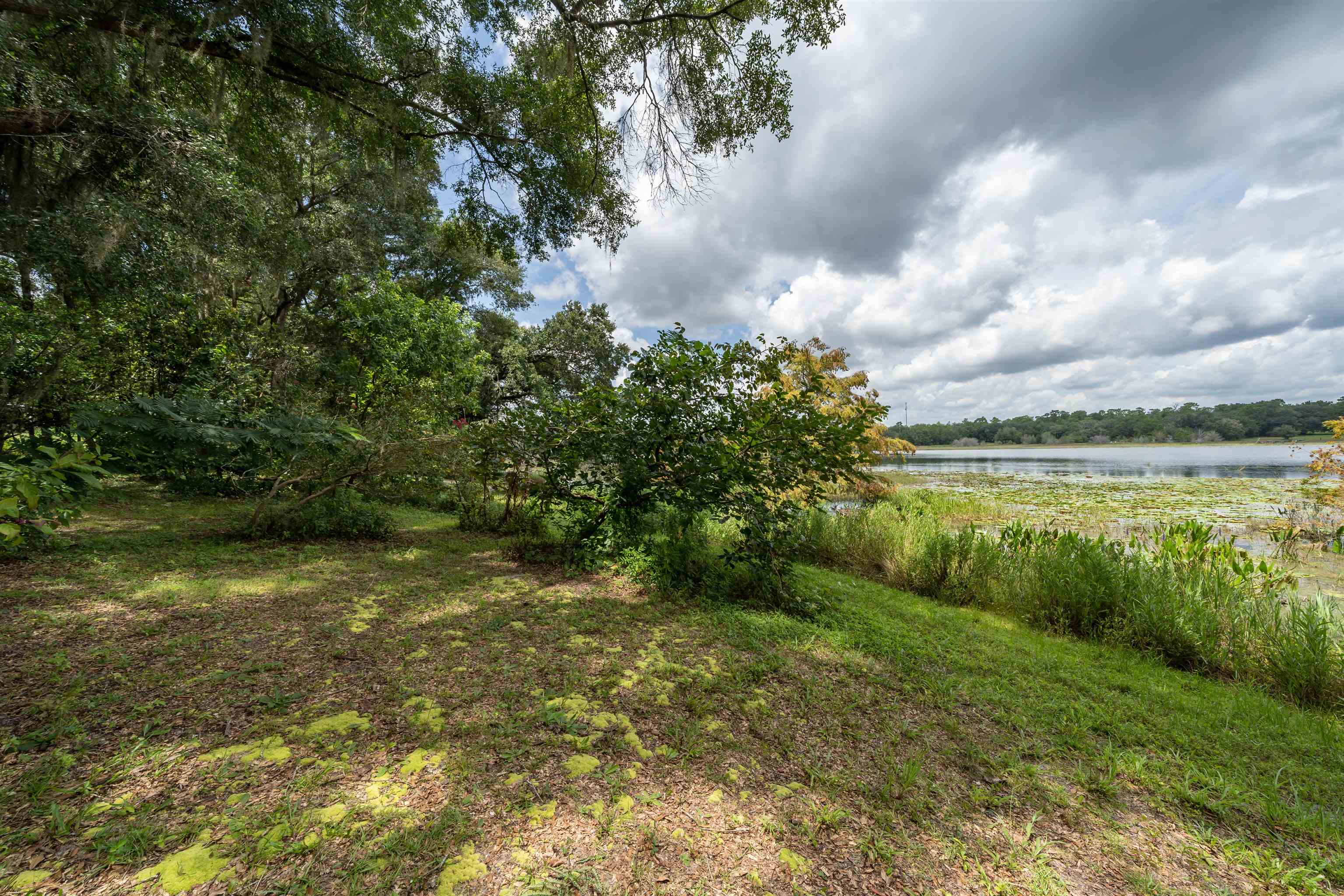 Image 69 of 100 For 250 West Lake Drive W