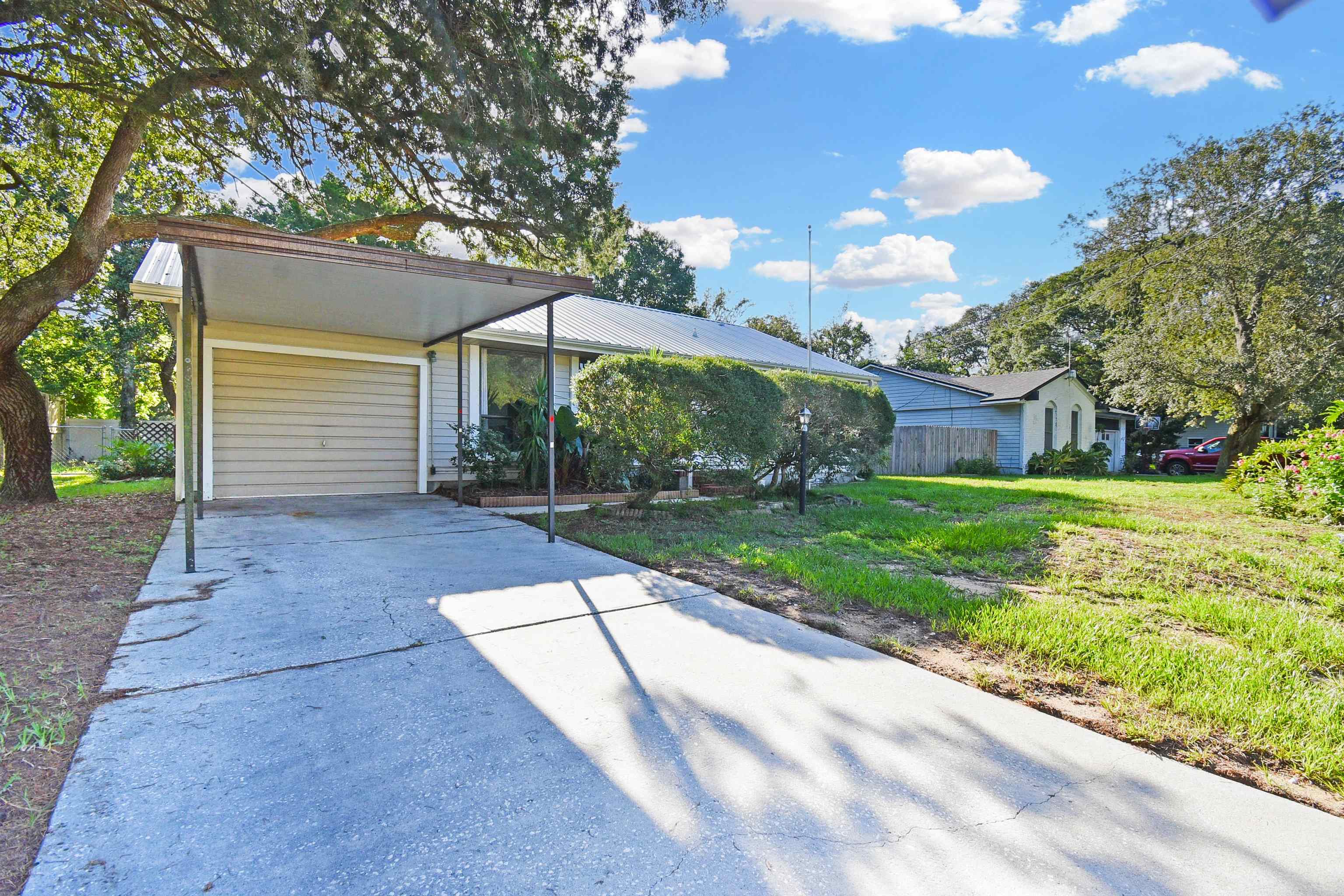 Image 12 of 50 For 215 Argonaut Rd