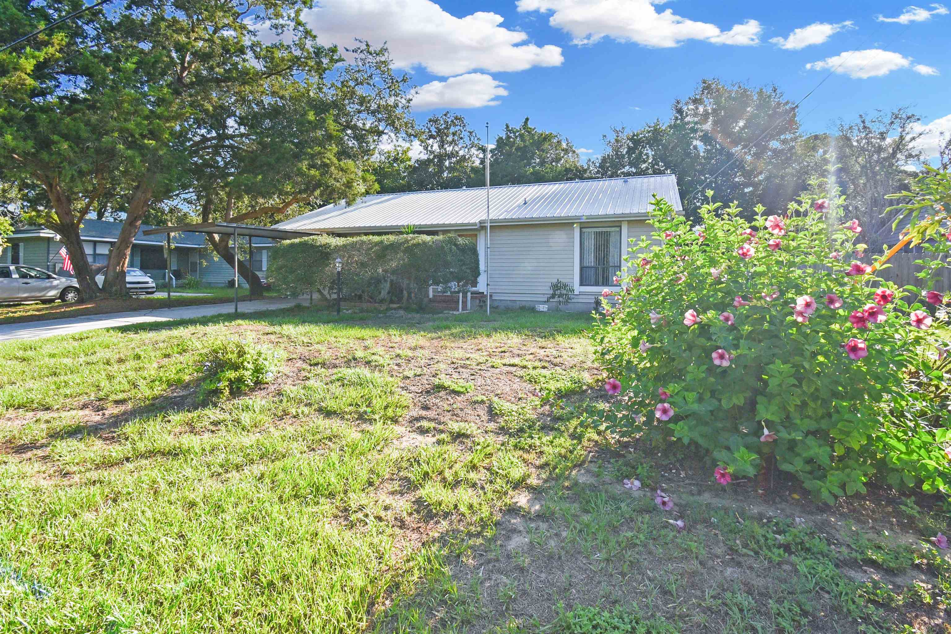 Image 14 of 50 For 215 Argonaut Rd