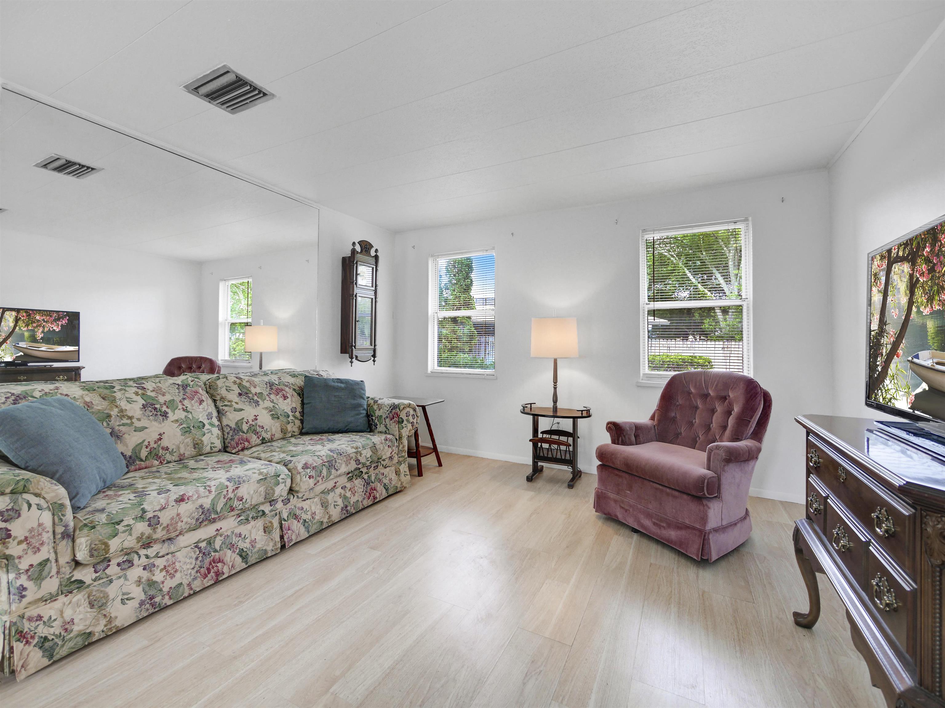 Image 3 of 38 For 879 Palermo Road