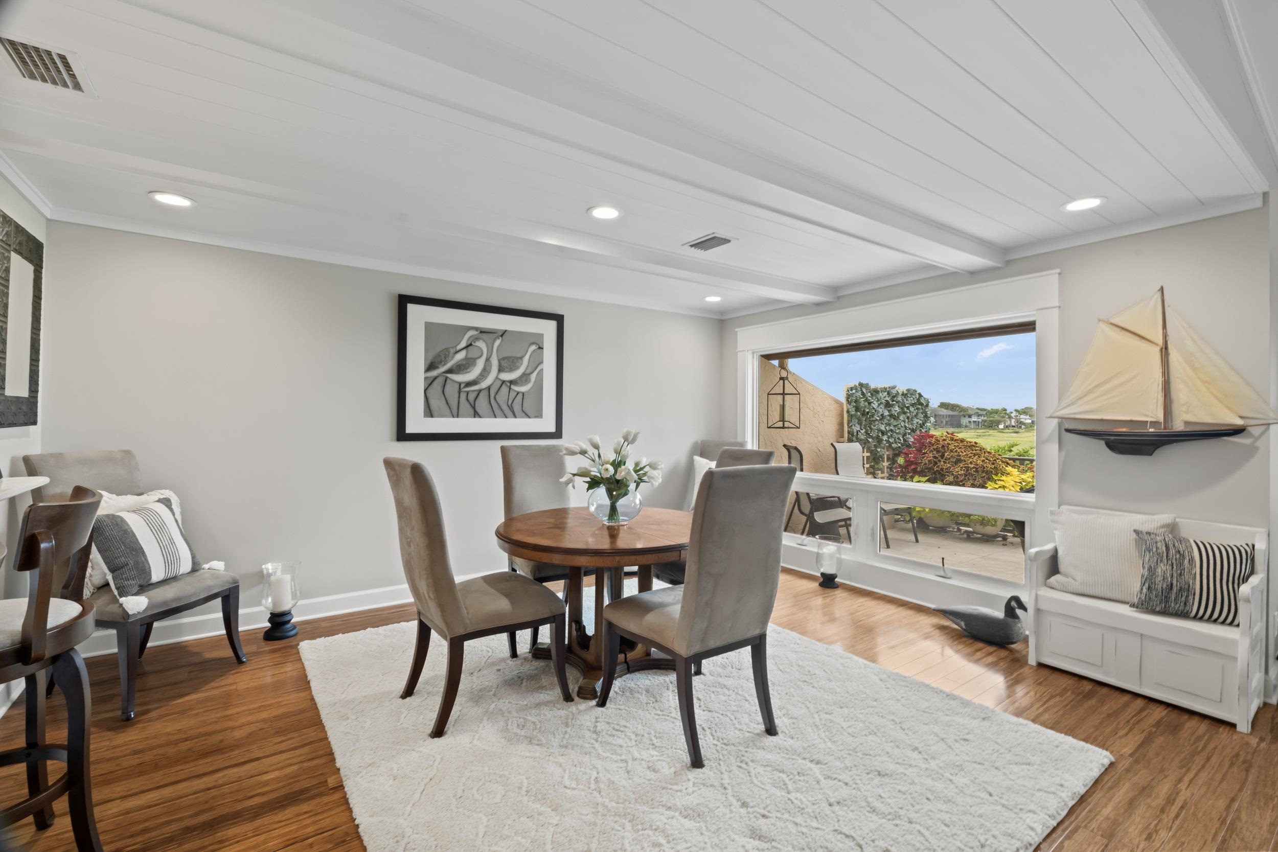 Image 16 of 61 For 3431 Harbor Drive
