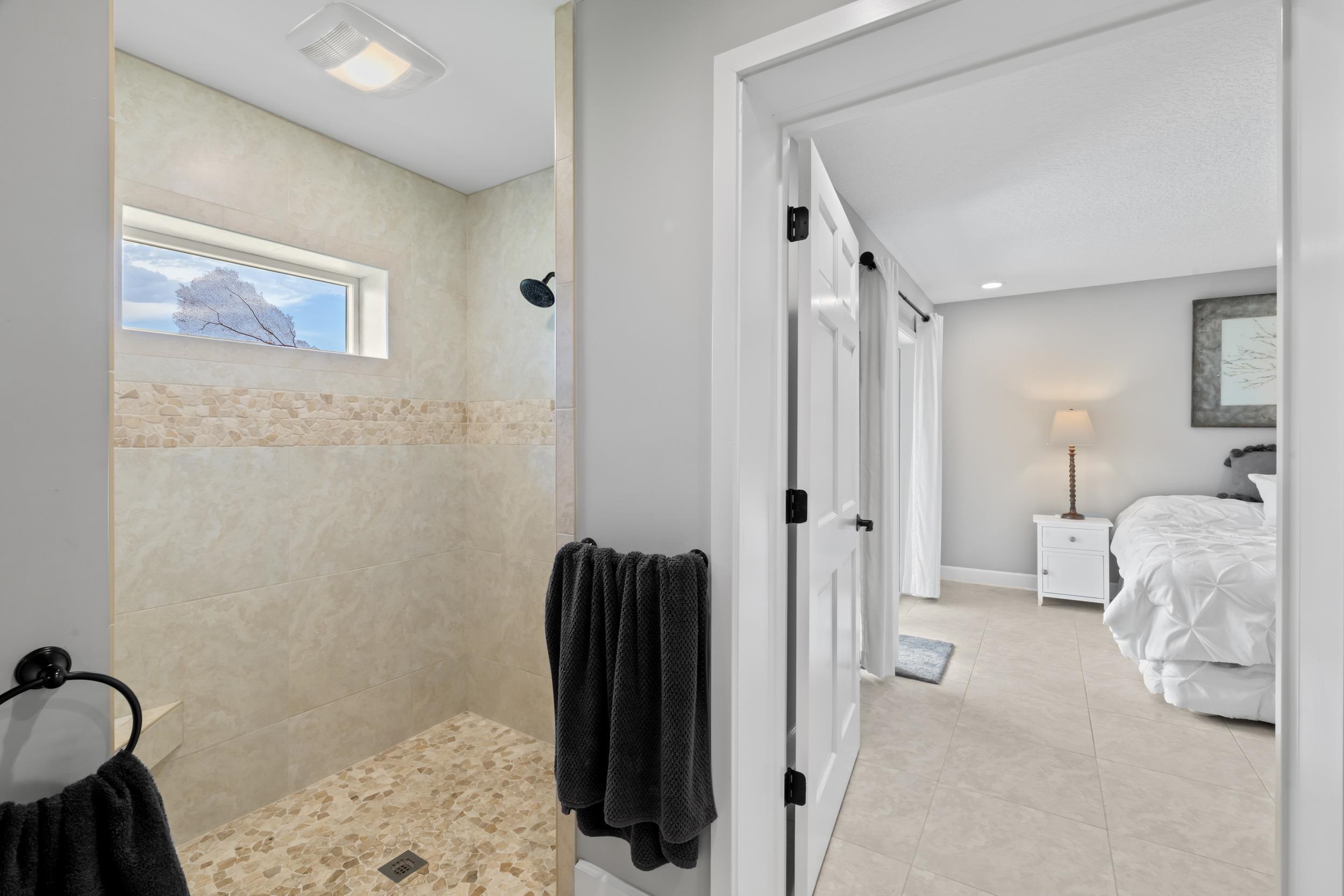Image 41 of 61 For 3431 Harbor Drive
