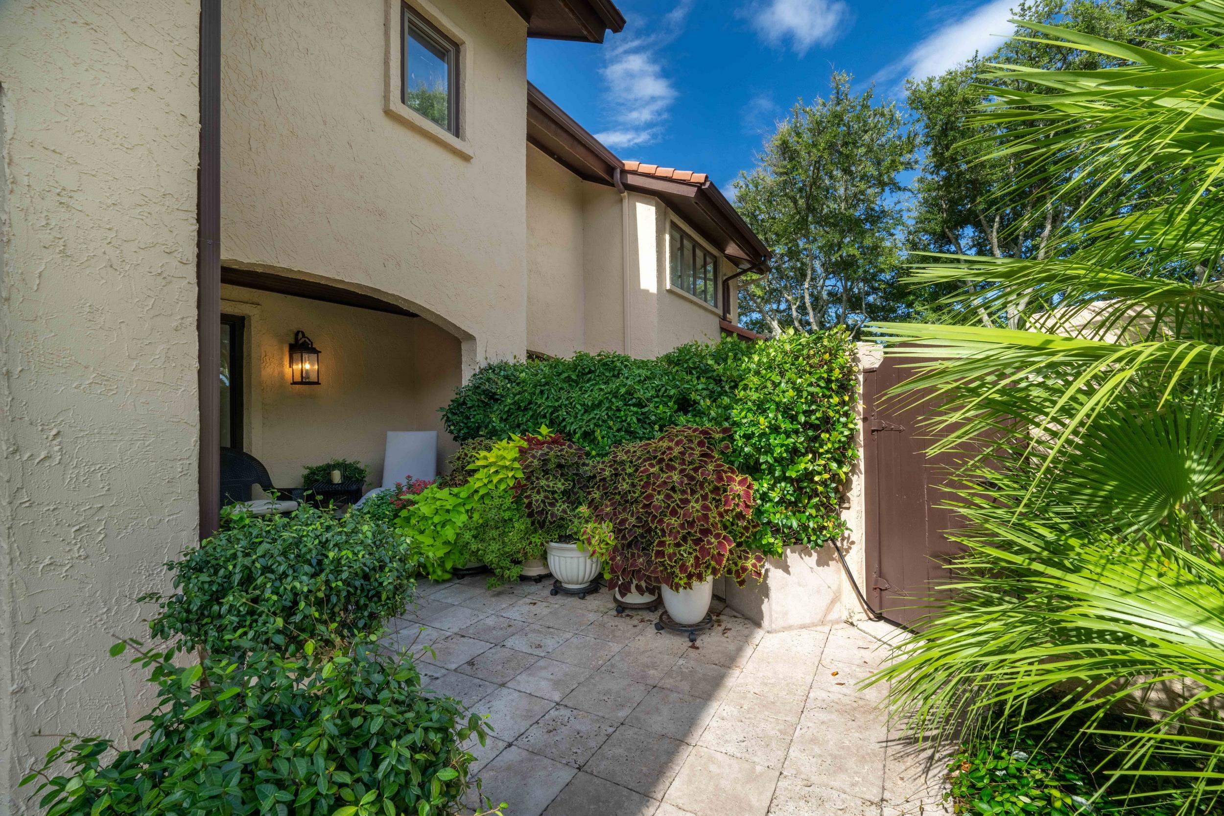 Image 6 of 61 For 3431 Harbor Drive