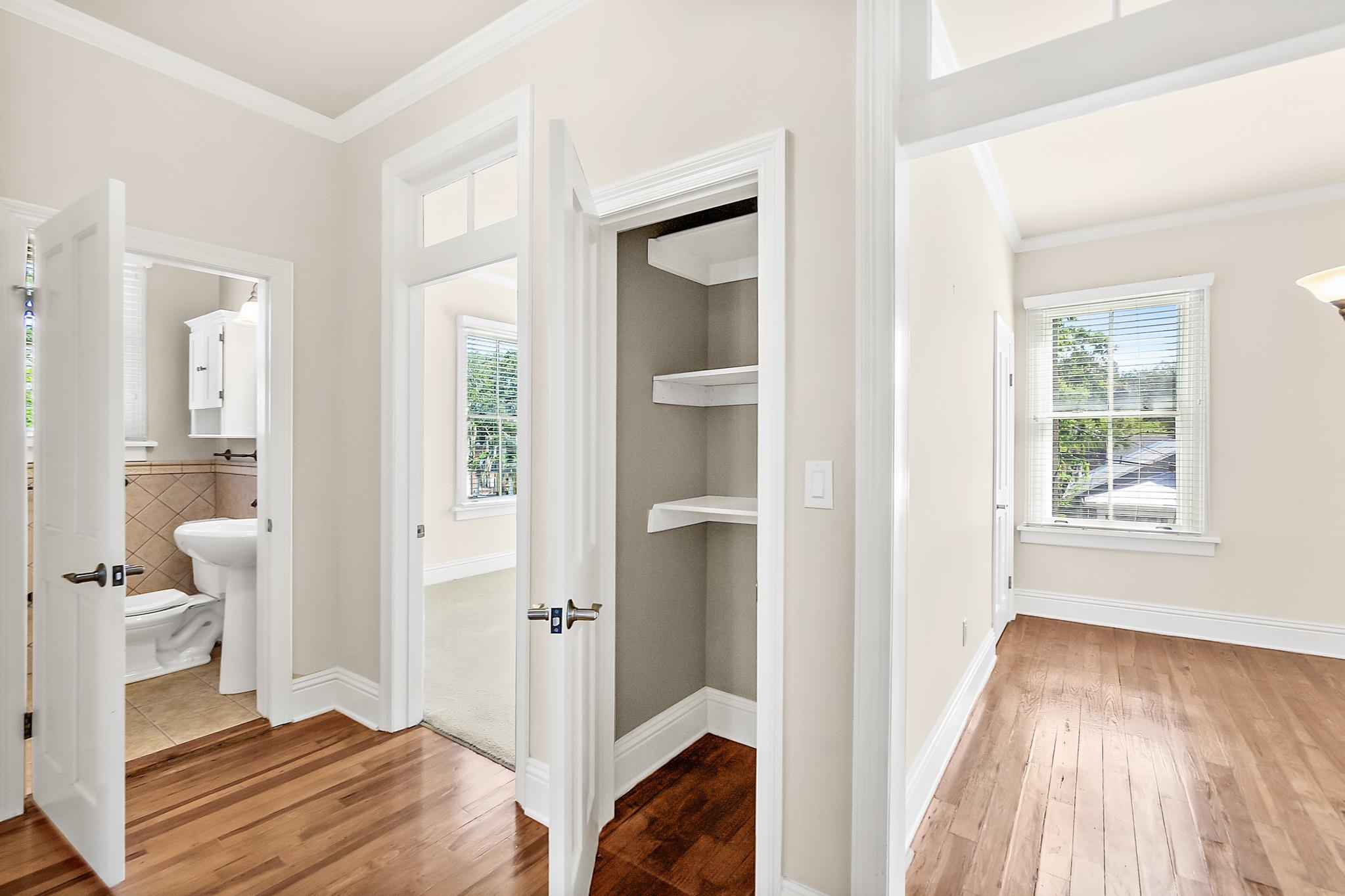 Image 18 of 64 For 172 Cordova St #2
