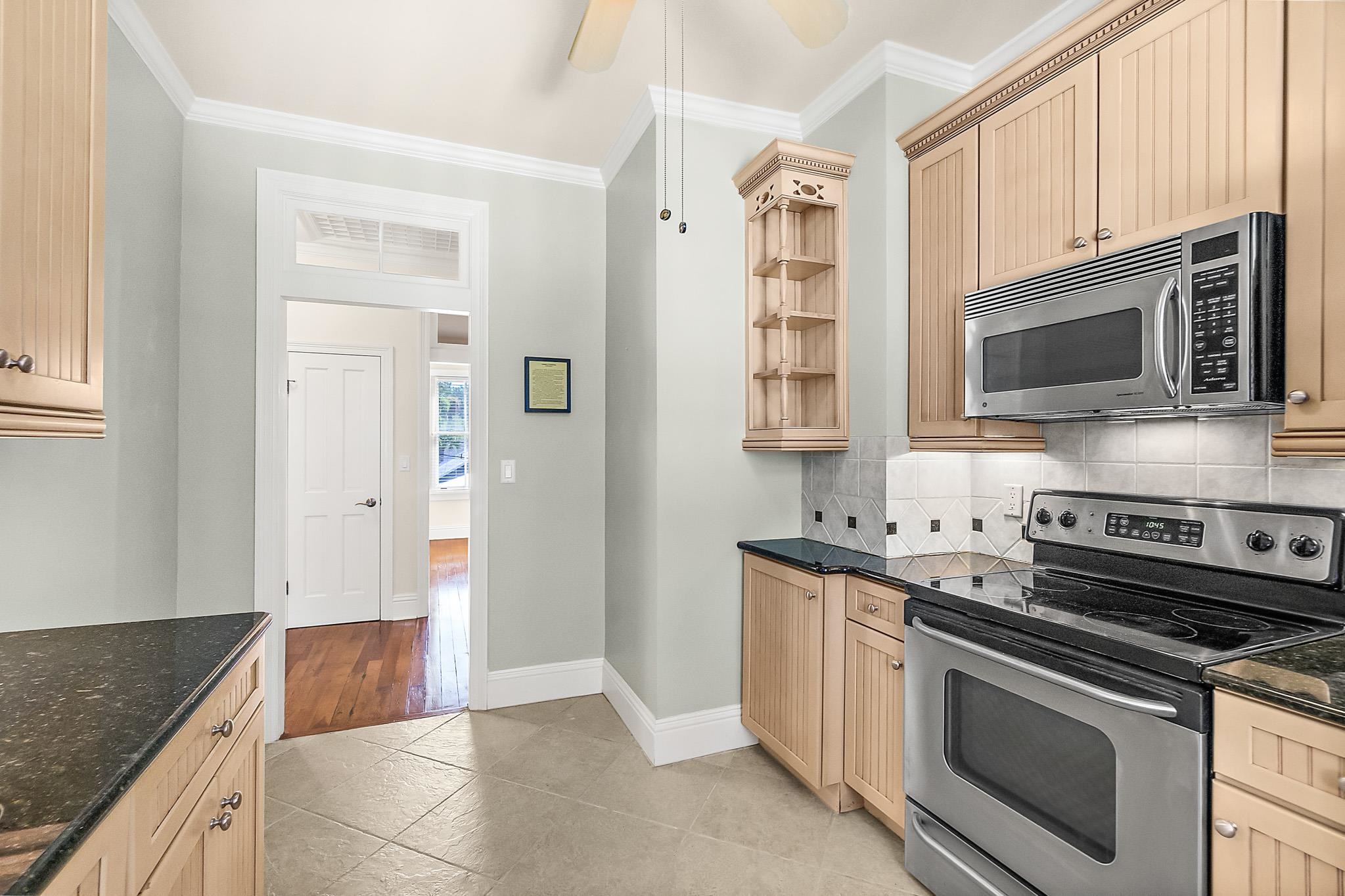 Image 32 of 64 For 172 Cordova St #2
