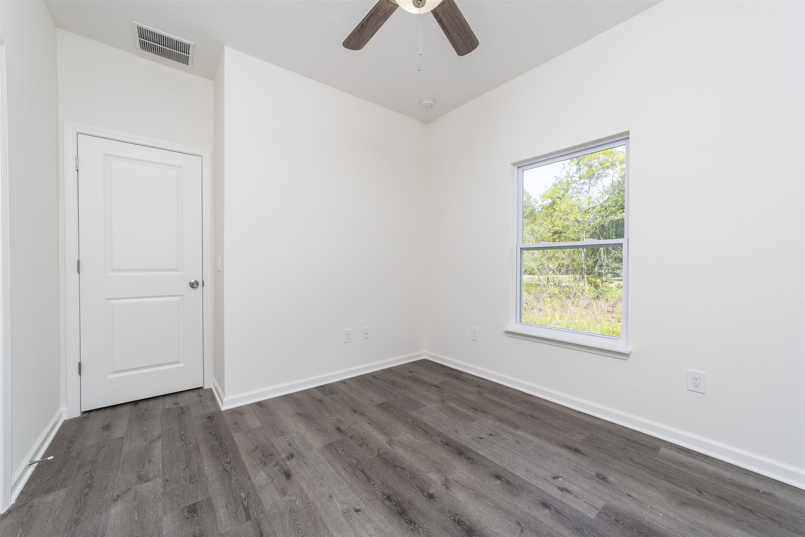 Image 42 of 59 For 4350 Theresa St