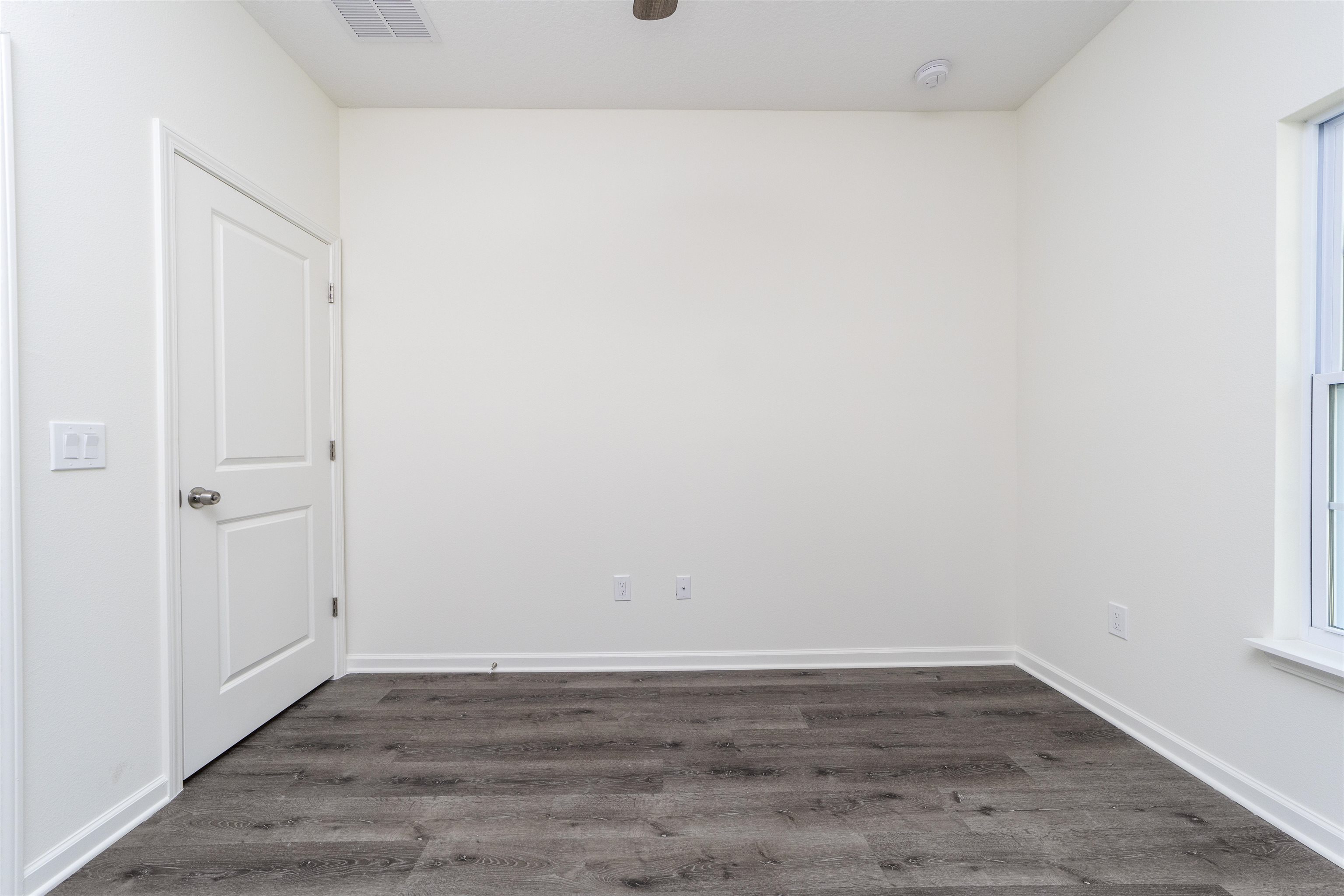 Image 46 of 59 For 4350 Theresa St