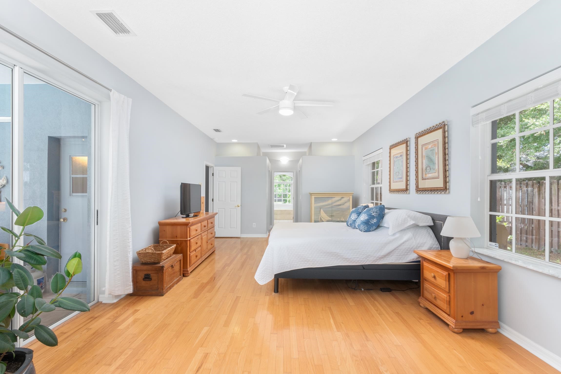 Image 18 of 62 For 201 Cabeza St