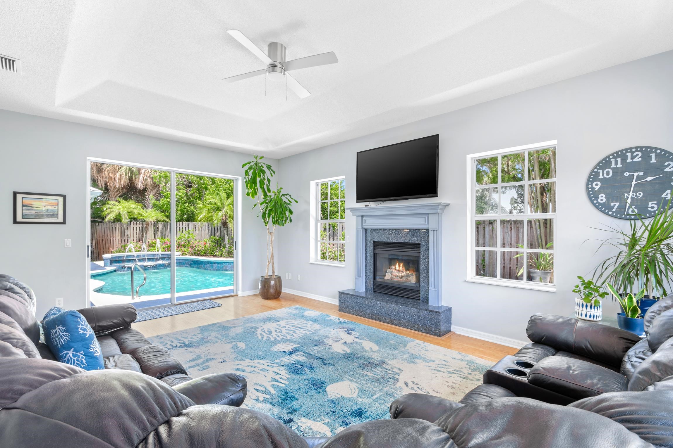 Image 4 of 62 For 201 Cabeza St