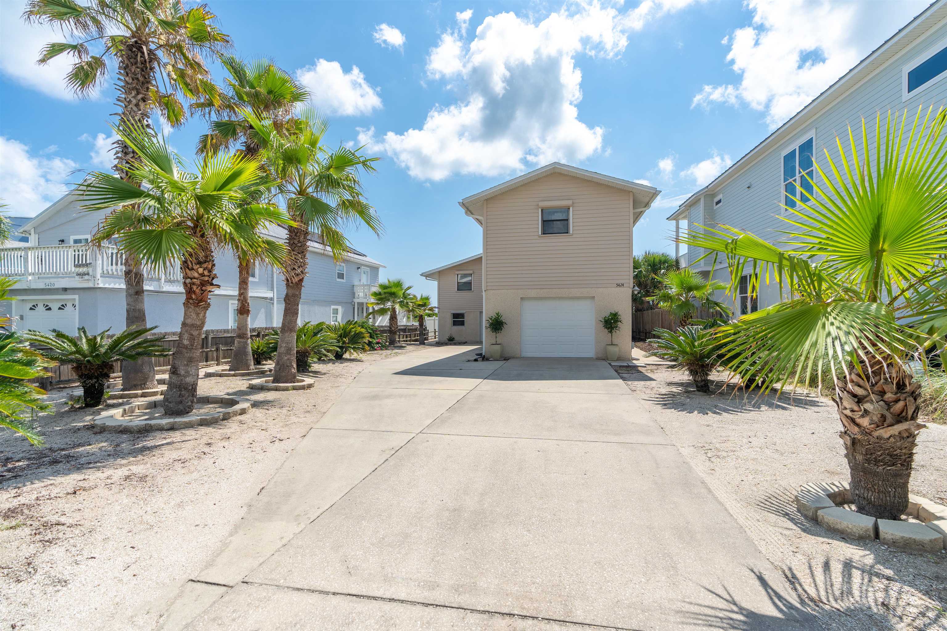Image 2 of 42 For 5424 Atlantic View