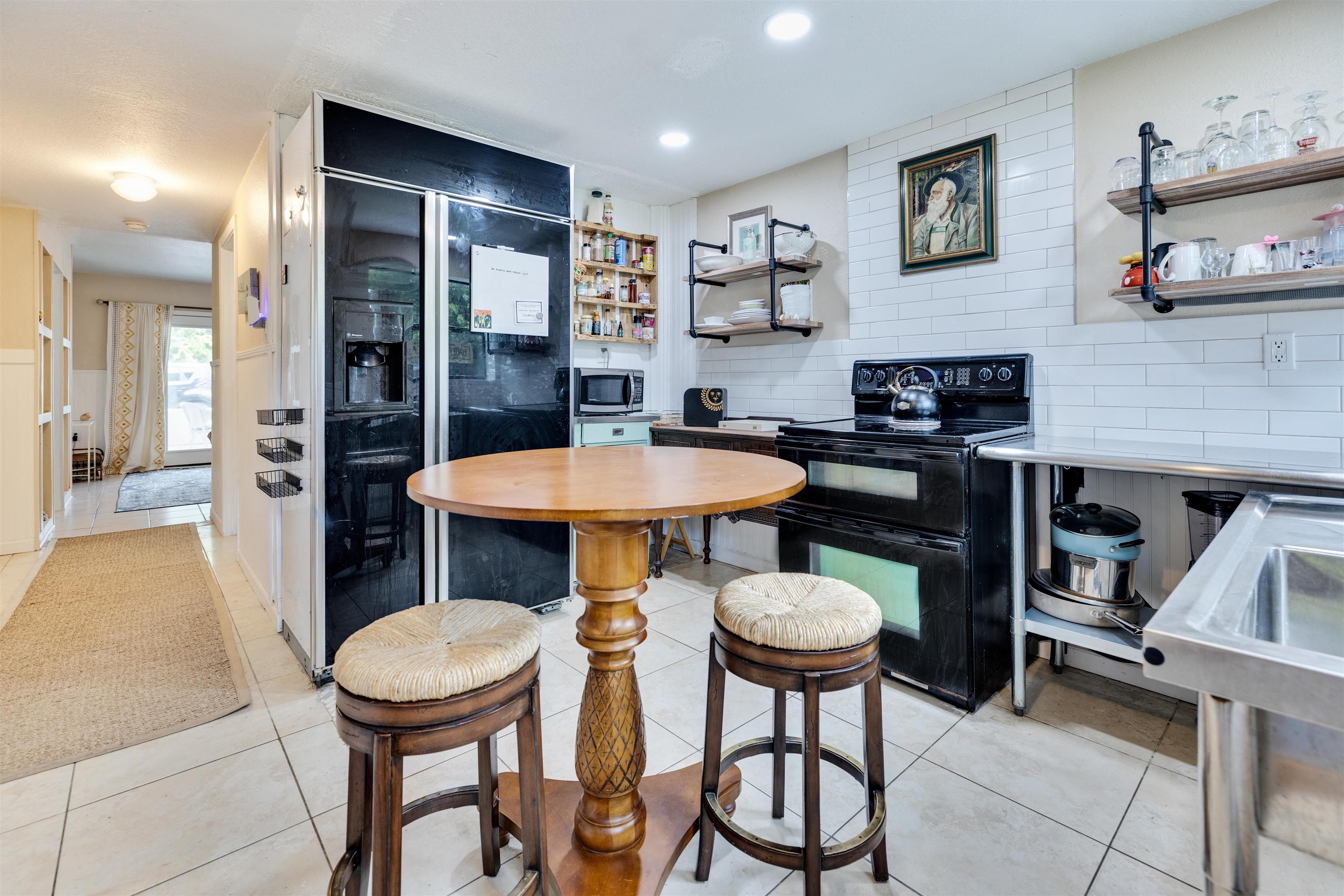 Image 11 of 44 For 280 Majorca Rd