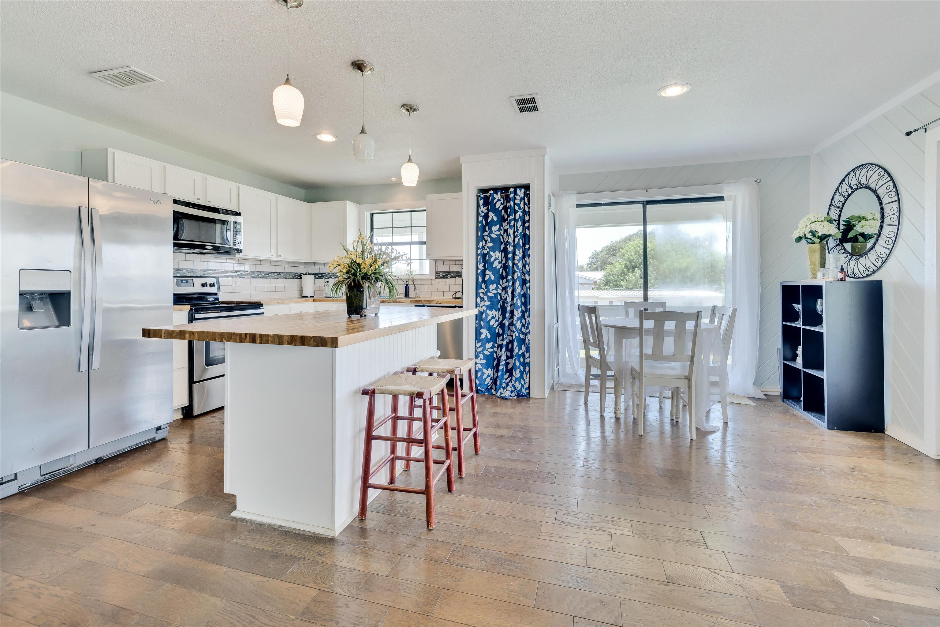 Image 18 of 44 For 280 Majorca Rd