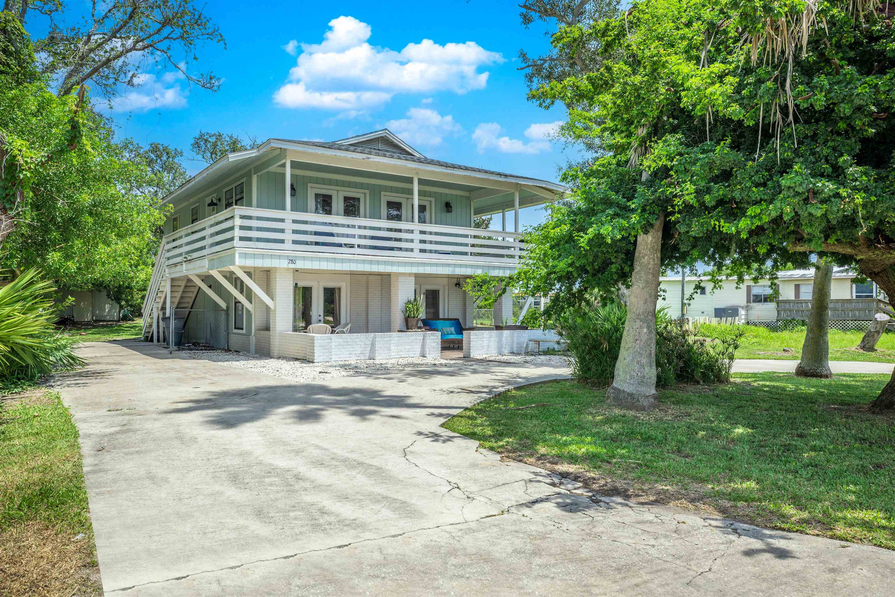 Image 2 of 44 For 280 Majorca Rd