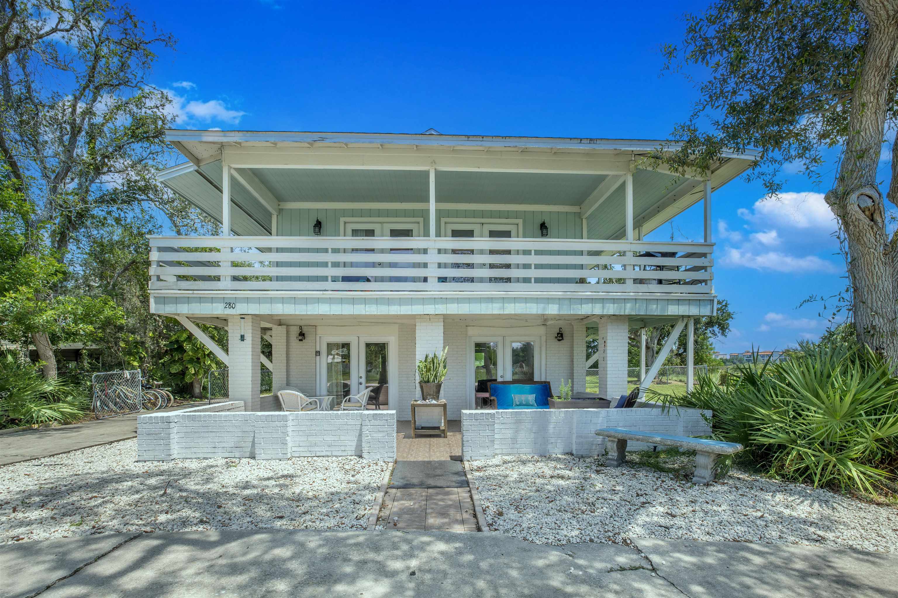 Image 3 of 44 For 280 Majorca Rd