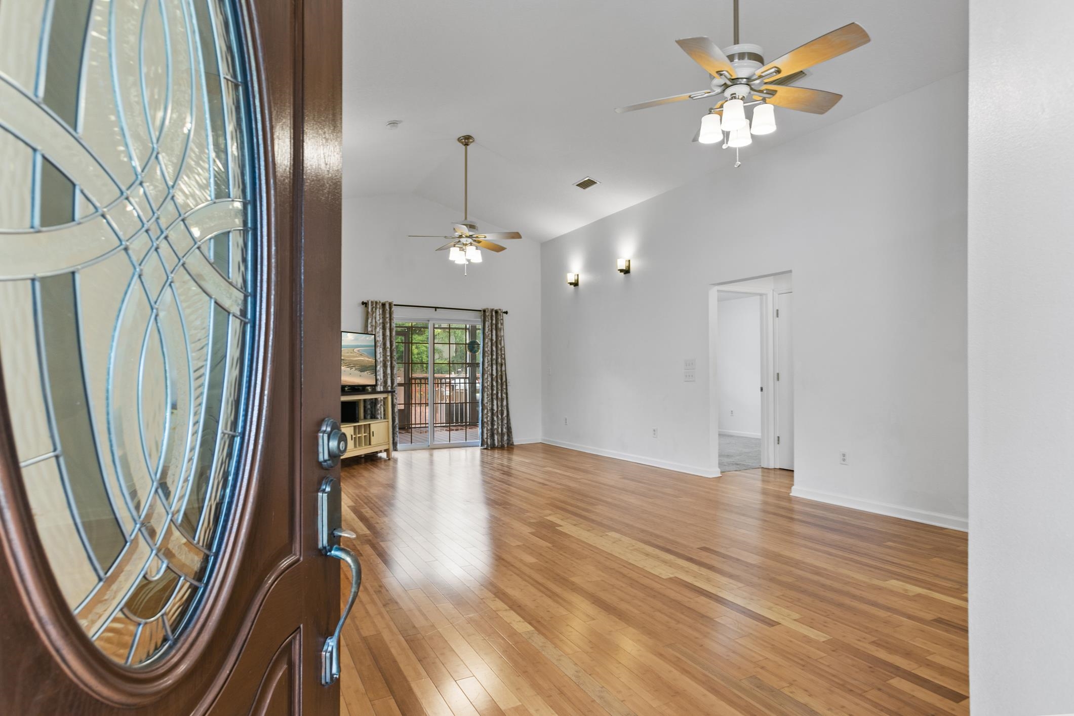 Image 10 of 55 For 291 Maxwell Dr