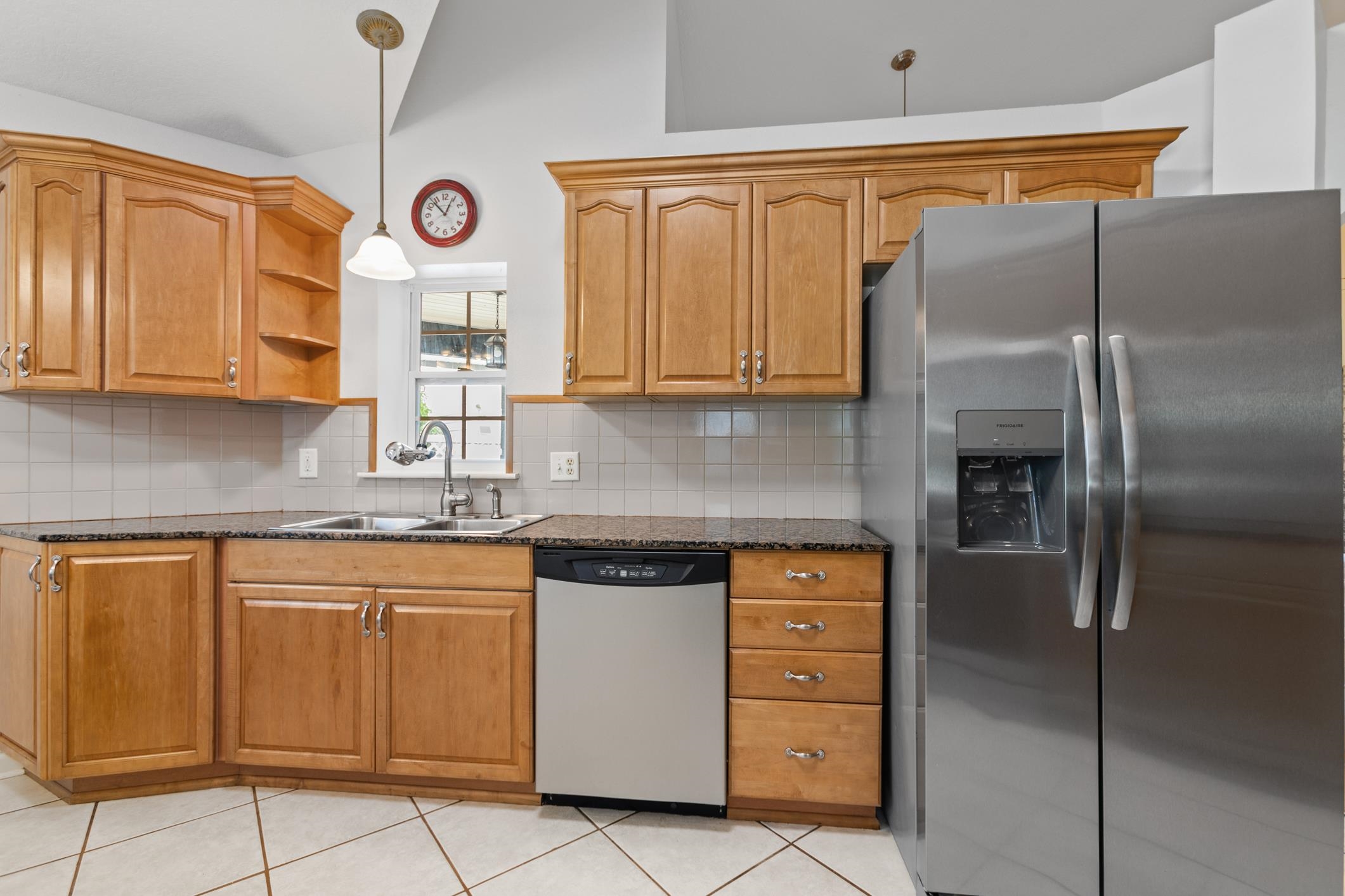 Image 18 of 55 For 291 Maxwell Dr