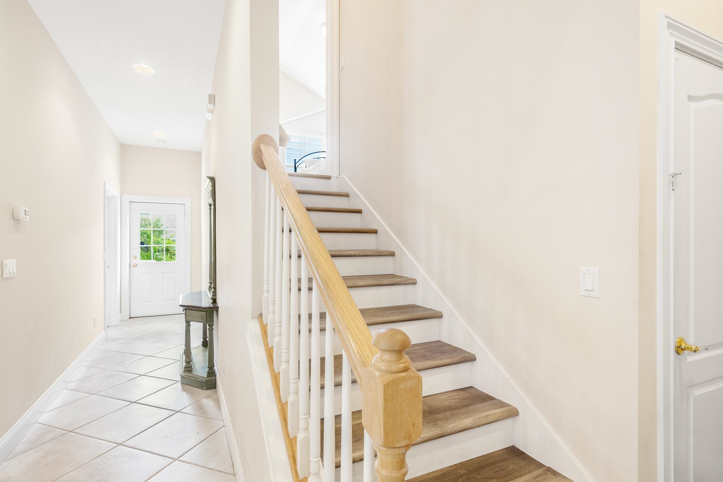 Image 19 of 53 For 116 Island Cottage Way