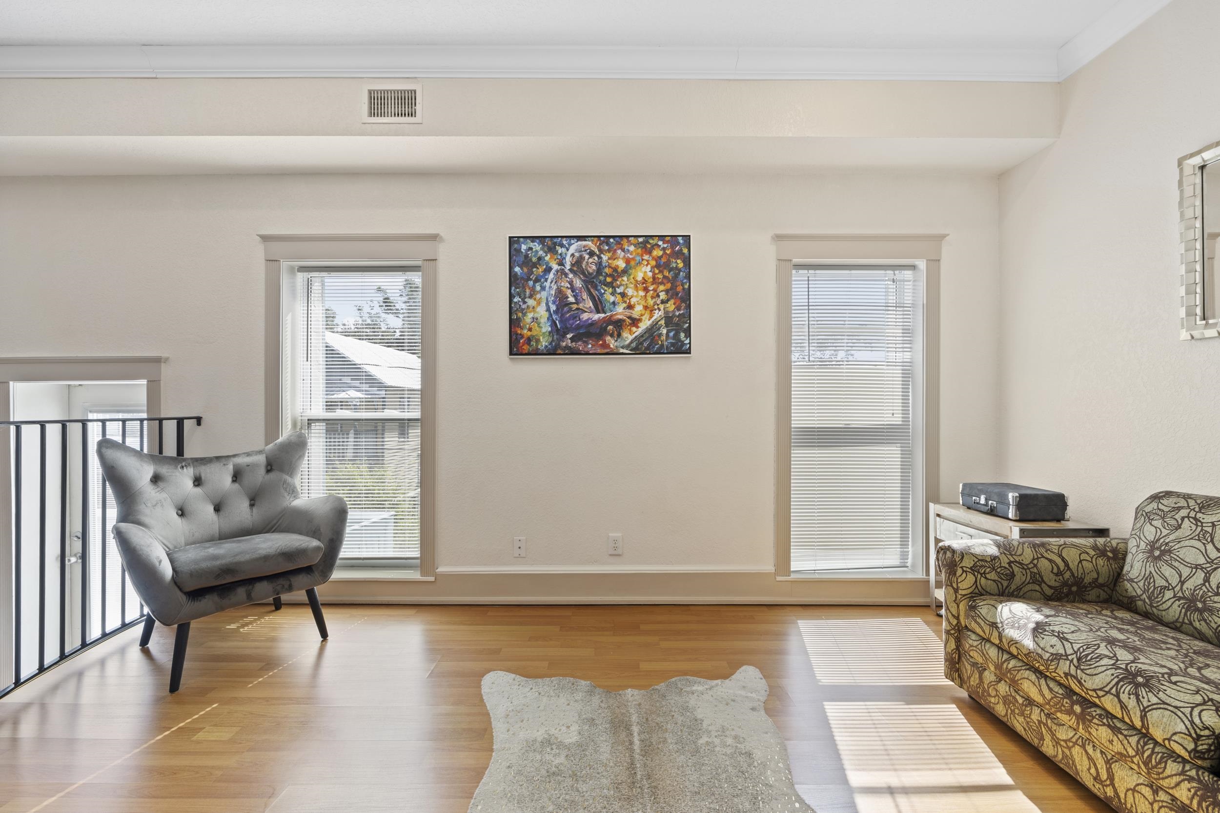 Image 38 of 90 For 92 Washington St