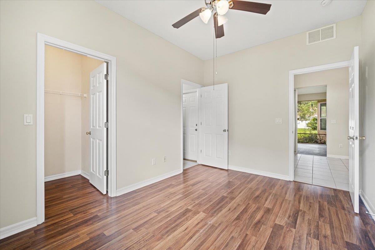 Image 20 of 44 For 6 Ballenger Ln