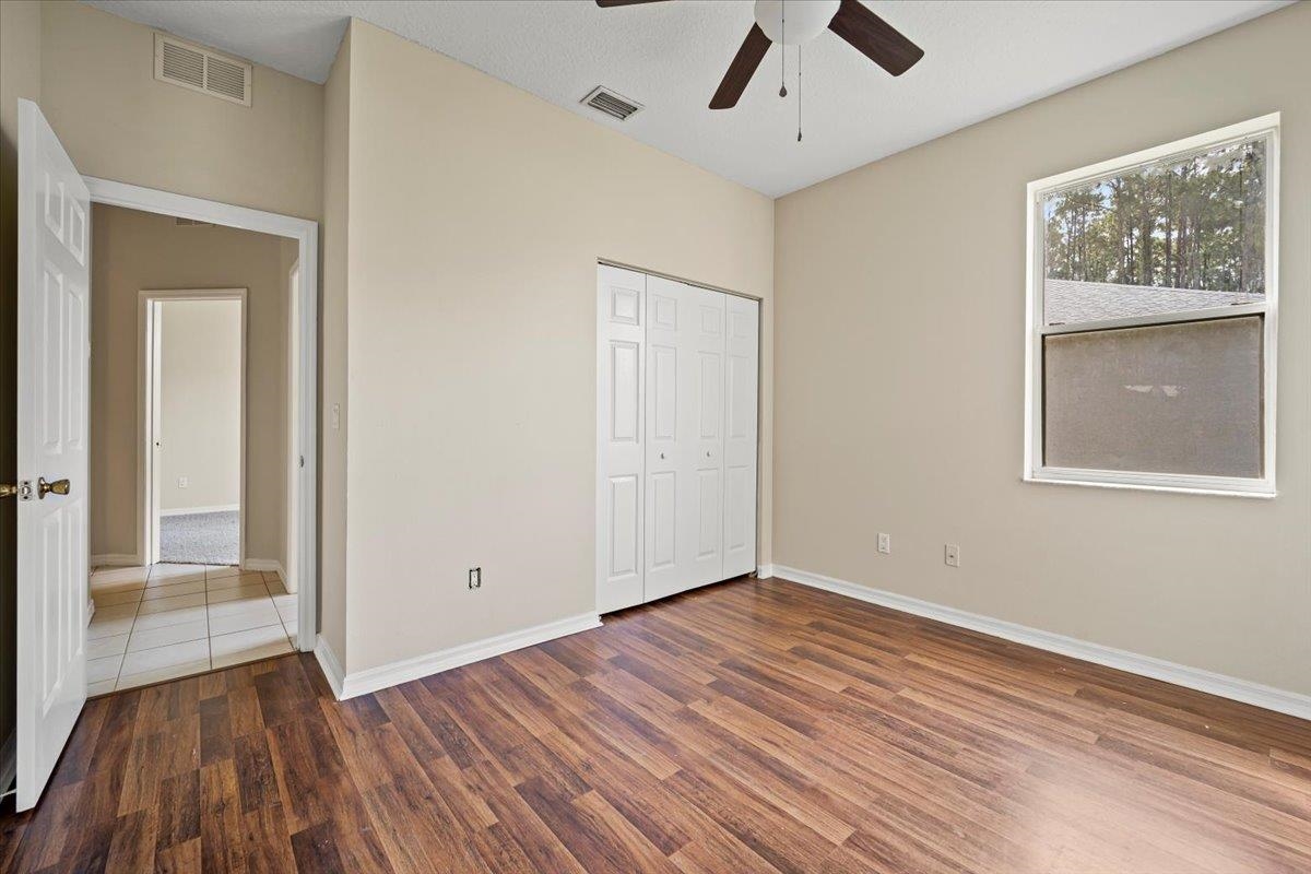 Image 24 of 44 For 6 Ballenger Ln