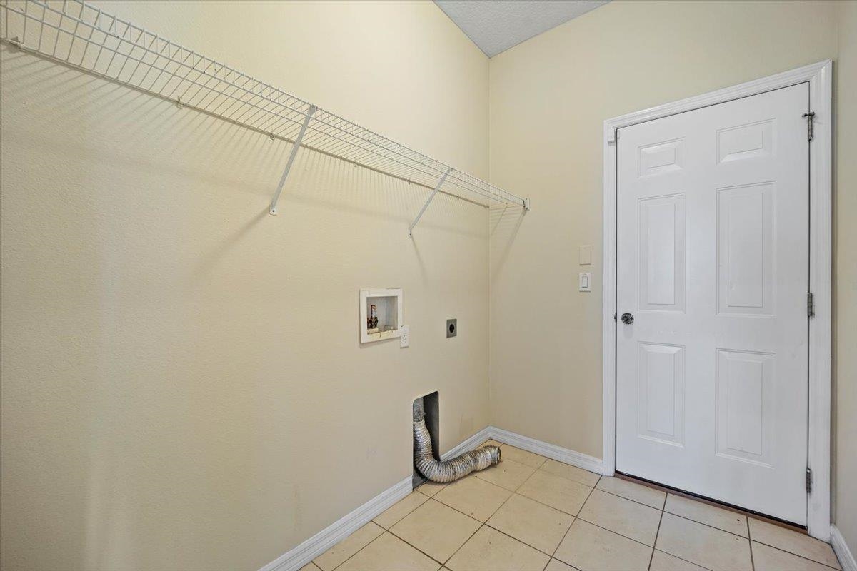 Image 31 of 44 For 6 Ballenger Ln