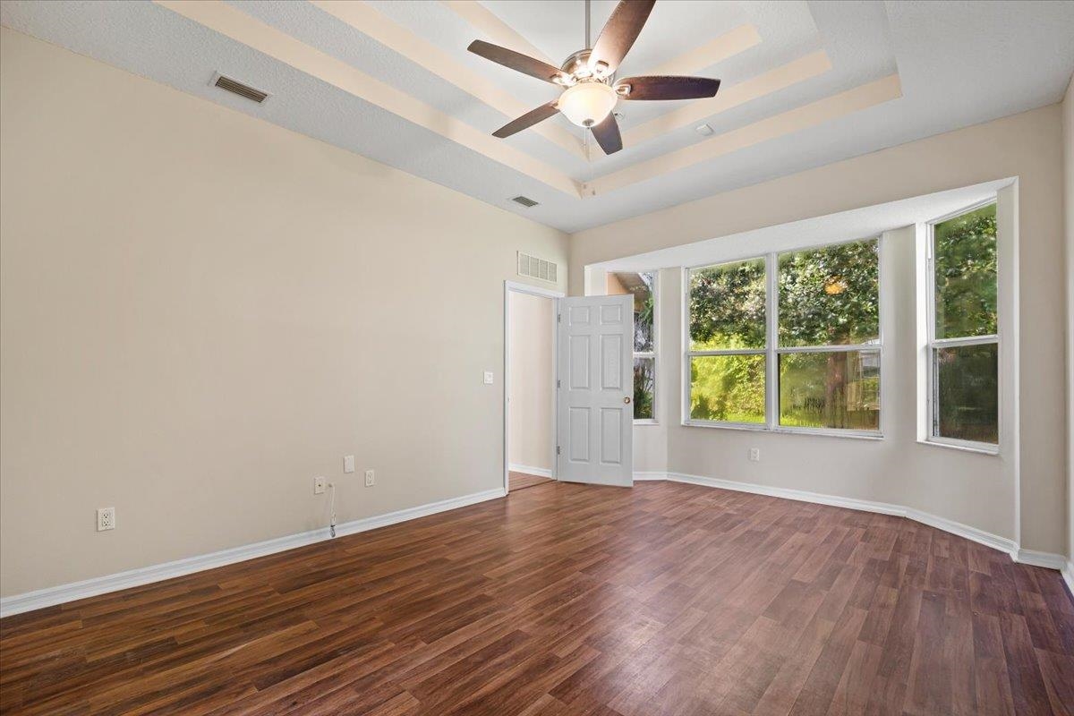 Image 6 of 44 For 6 Ballenger Ln