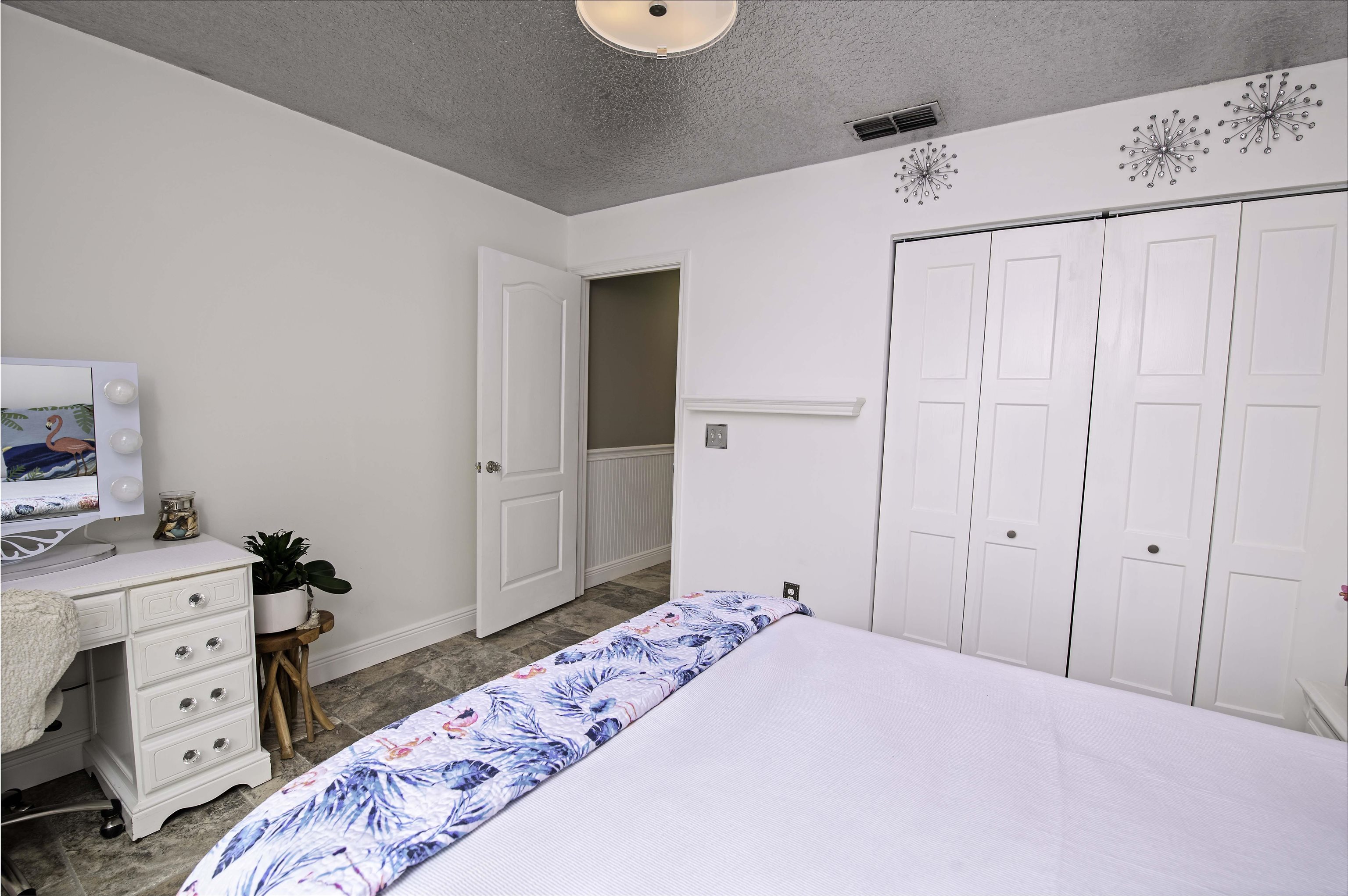 Image 31 of 60 For 6331 Salado Rd