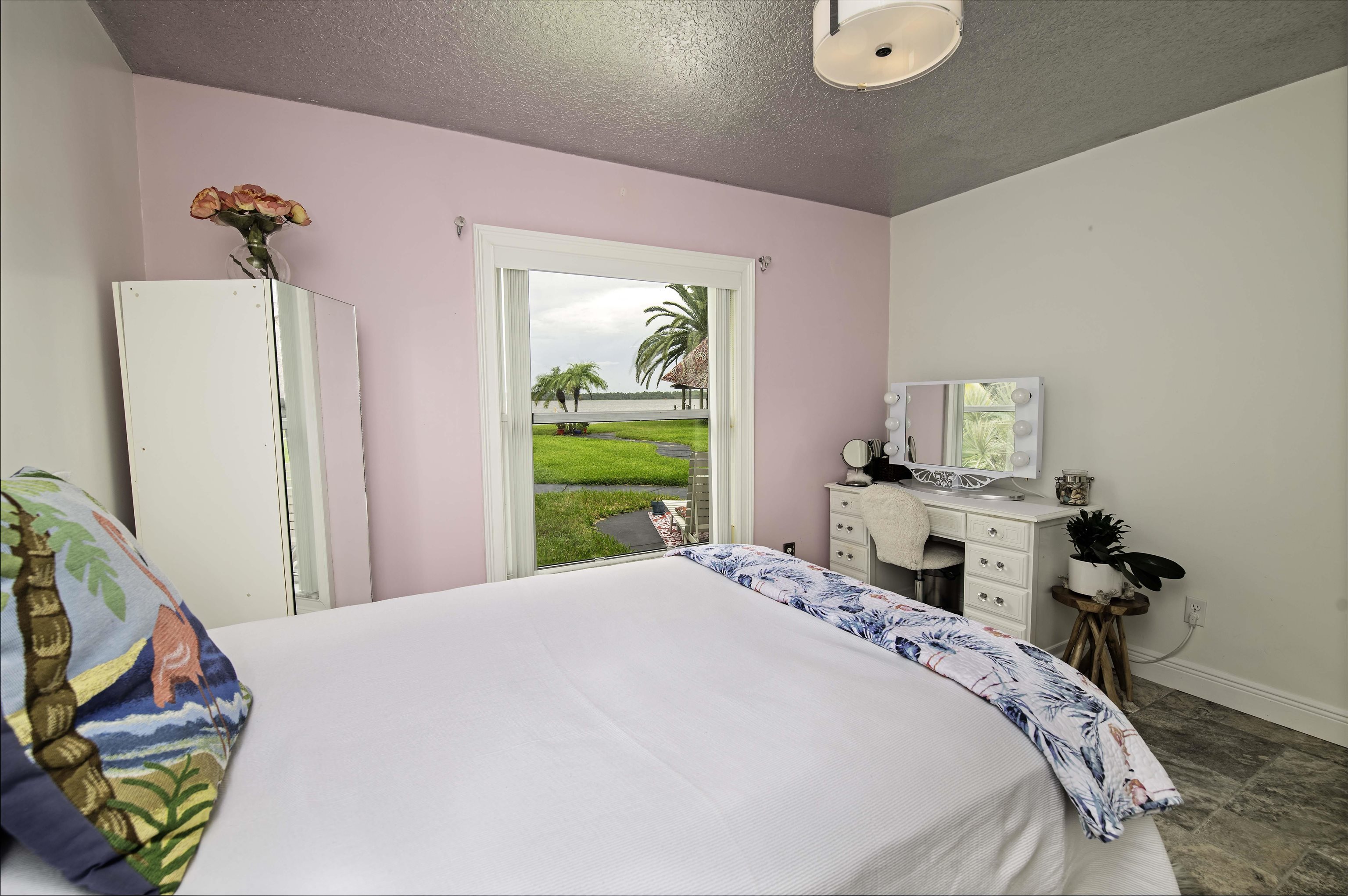 Image 32 of 60 For 6331 Salado Rd