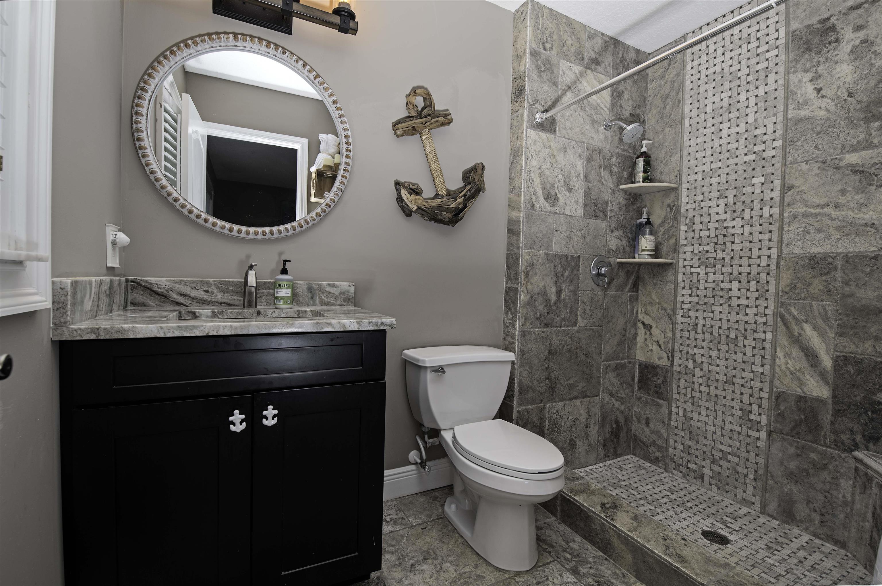 Image 39 of 60 For 6331 Salado Rd