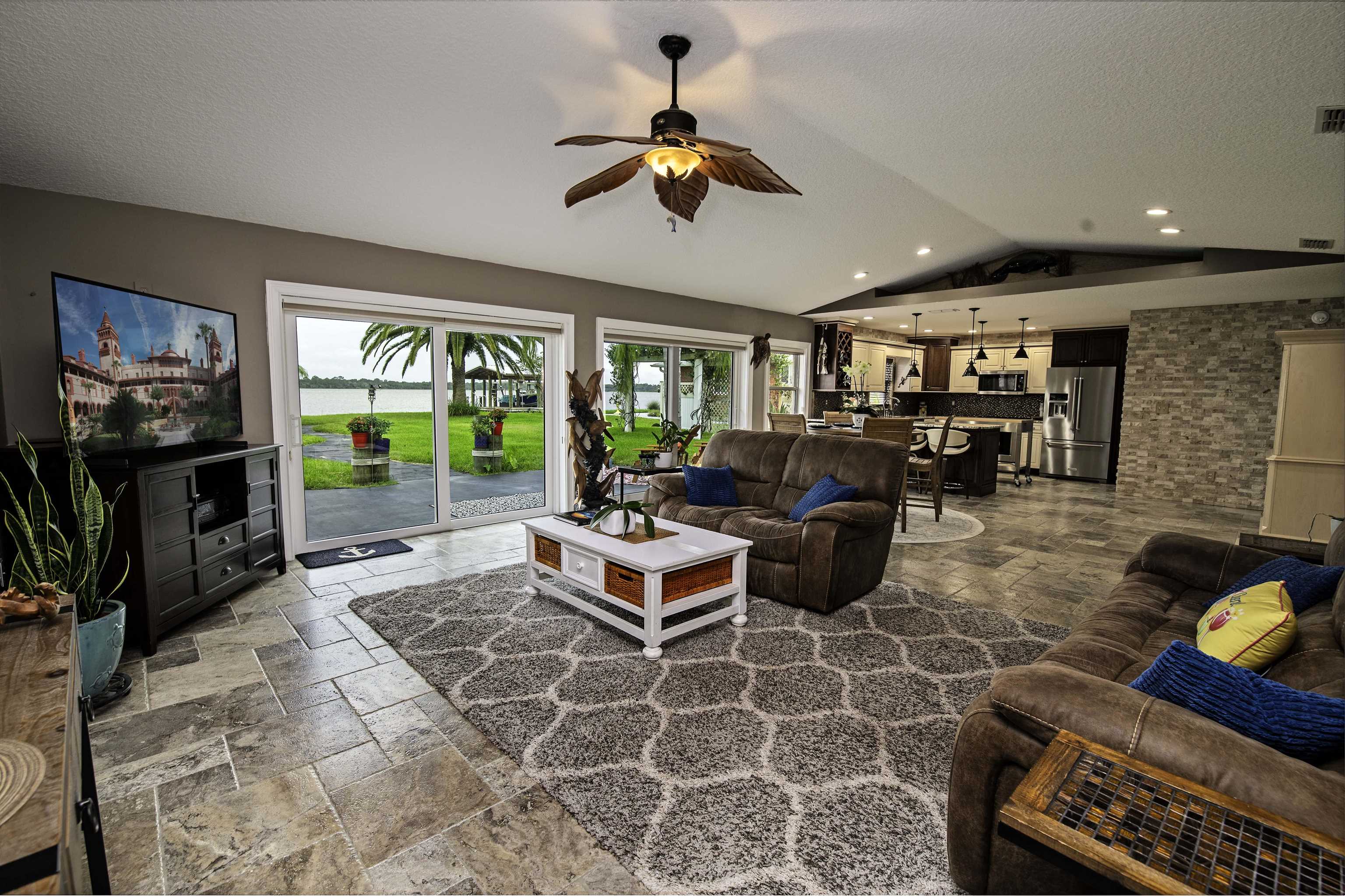 Image 9 of 60 For 6331 Salado Rd
