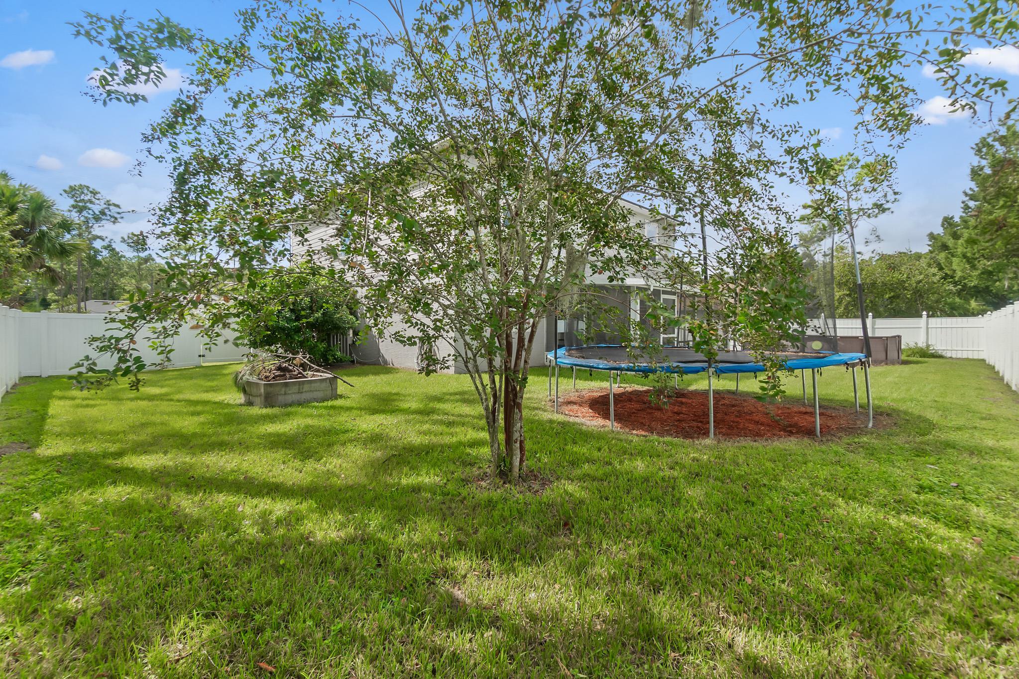 Image 29 of 45 For 28 Lindberg Ln