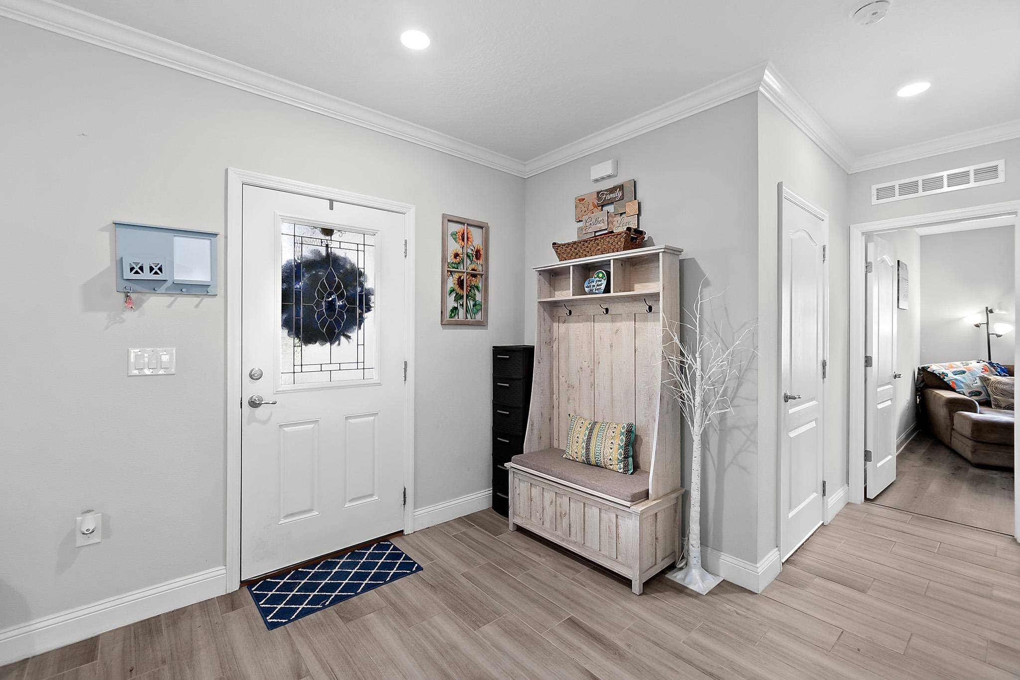 Image 3 of 45 For 28 Lindberg Ln