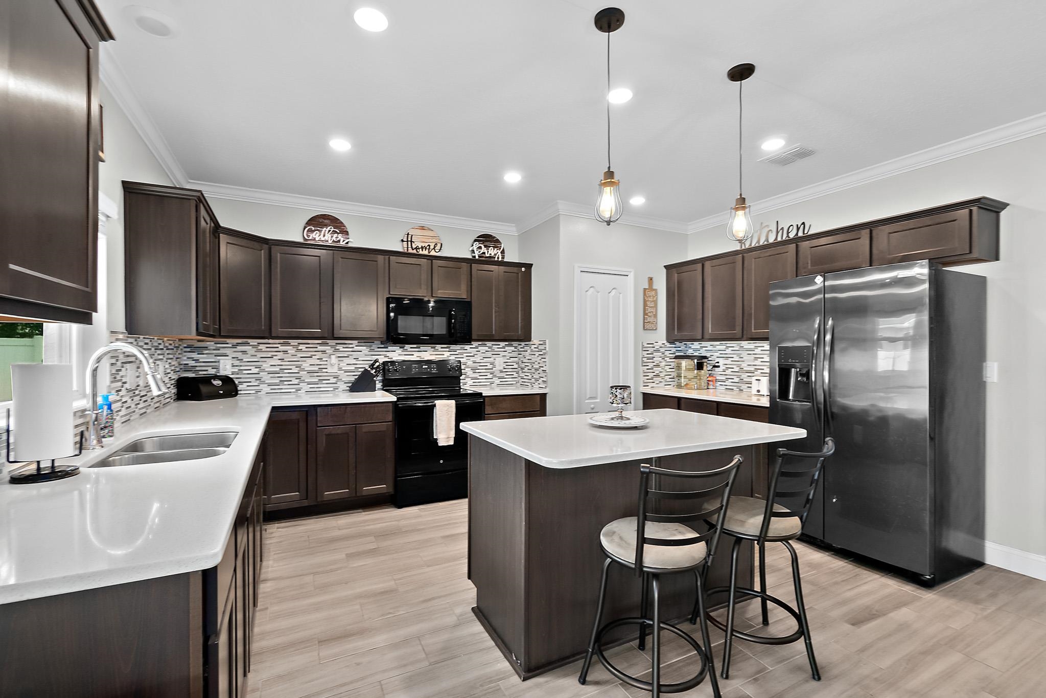 Image 6 of 45 For 28 Lindberg Ln