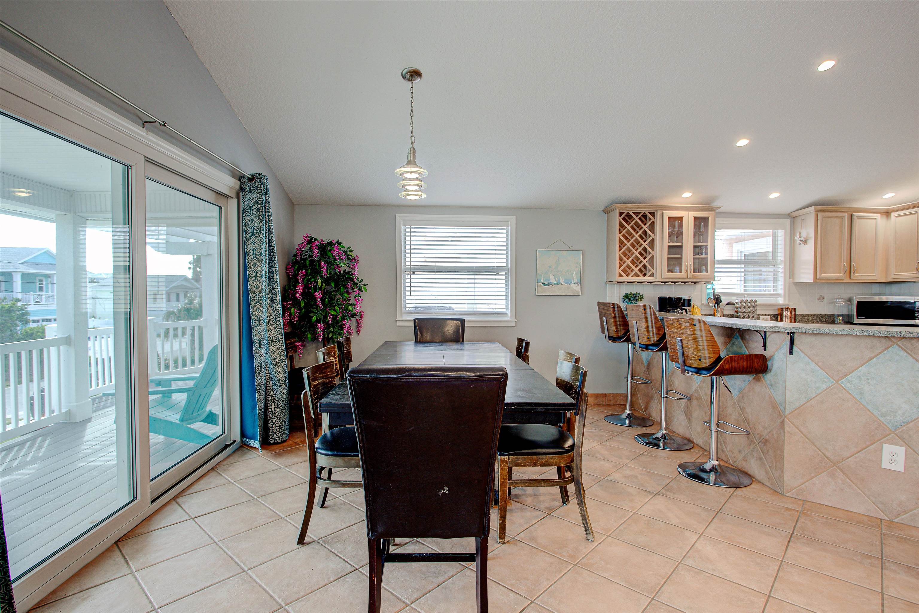 Image 34 of 85 For 5025 Alta Vista Ave