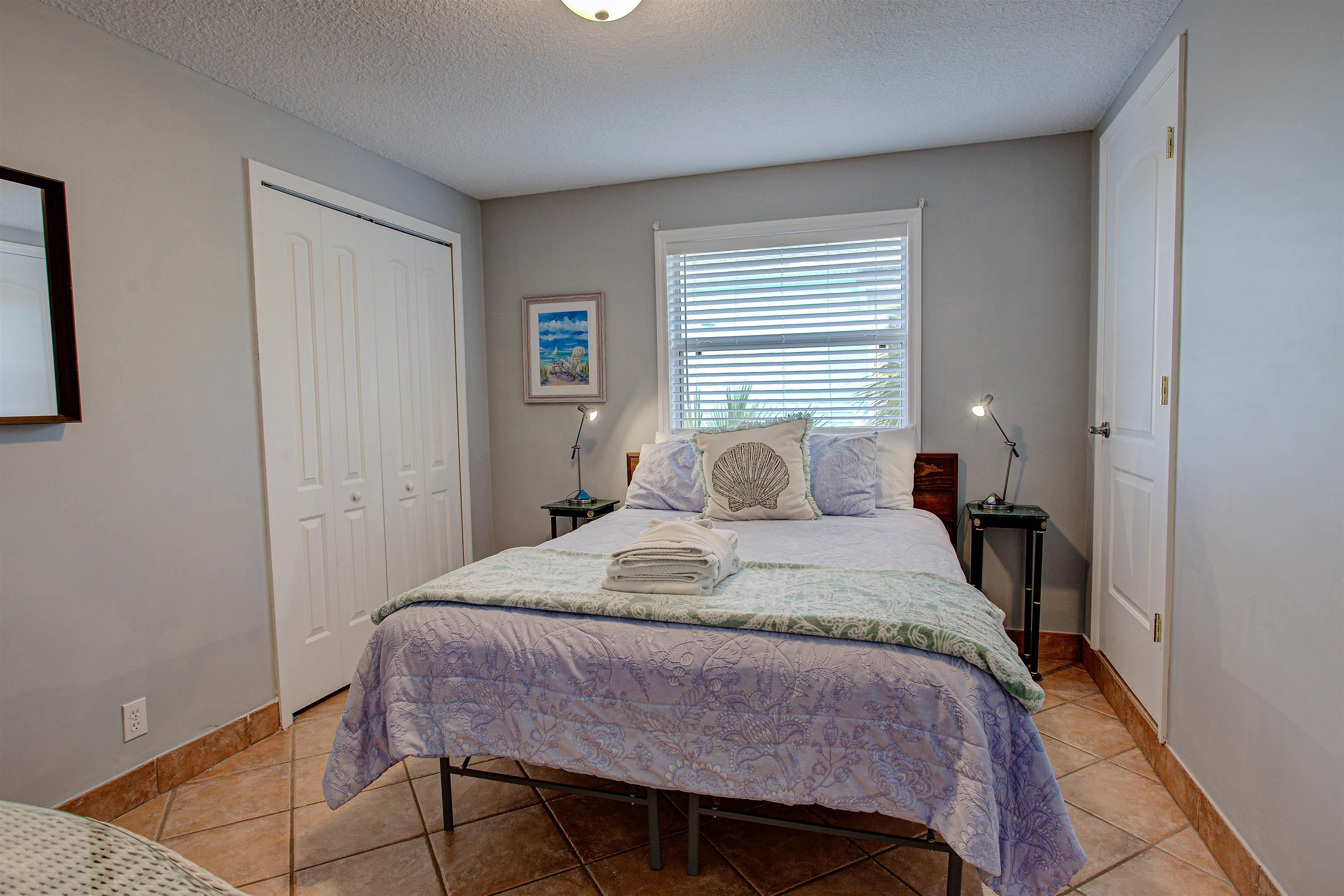 Image 43 of 85 For 5025 Alta Vista Ave