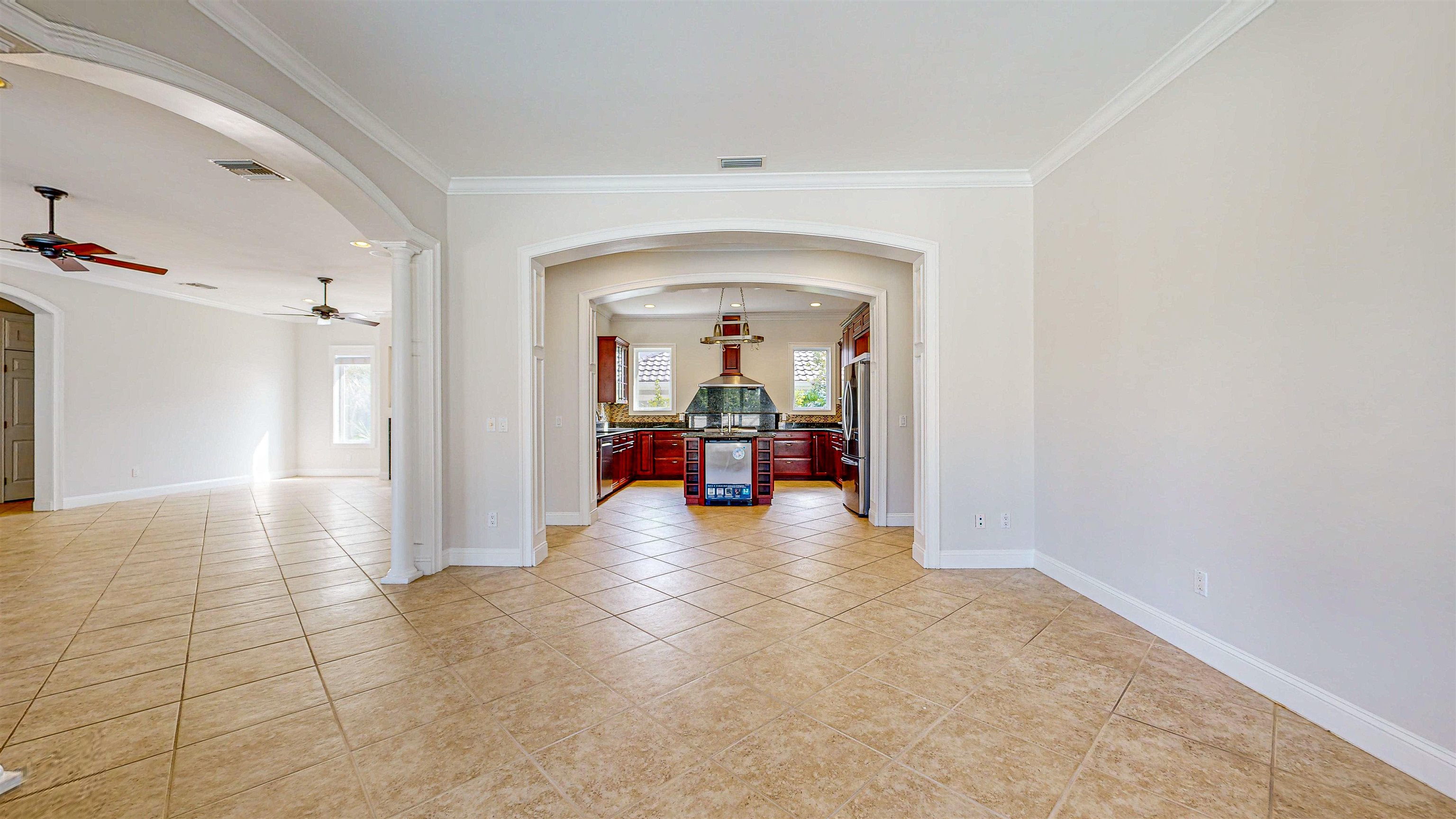 Image 22 of 51 For 308 Marsh Point Cir