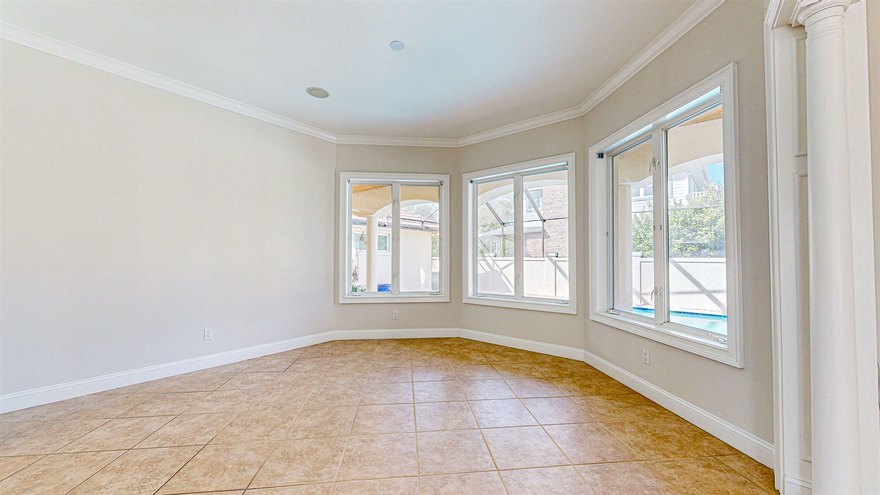 Image 23 of 51 For 308 Marsh Point Cir
