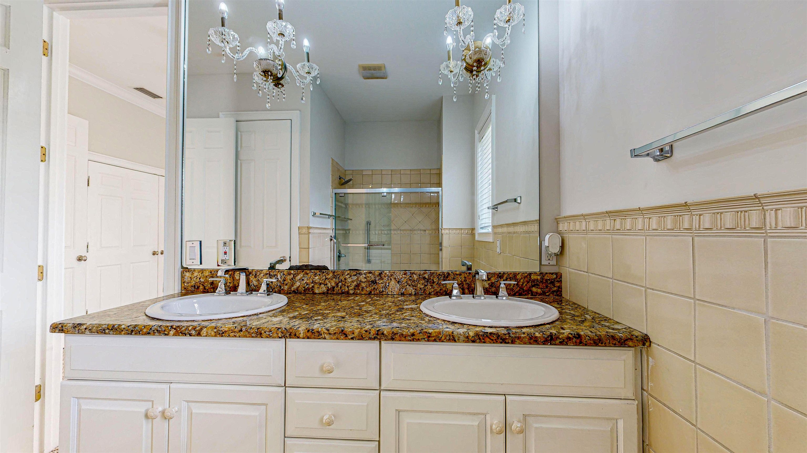 Image 41 of 51 For 308 Marsh Point Cir