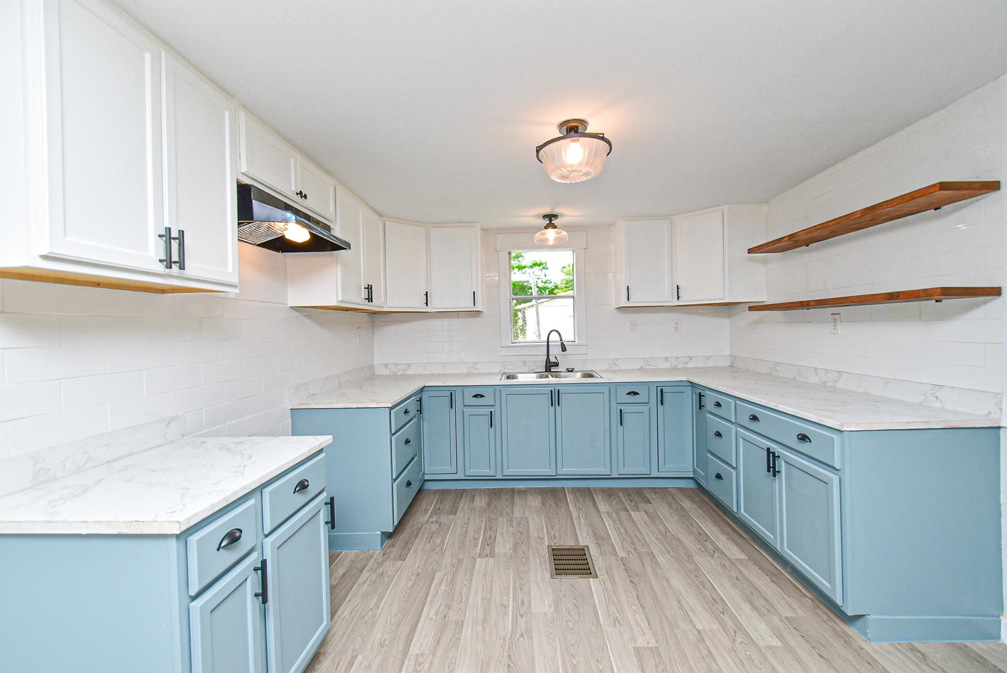Image 19 of 39 For 108 Spec Ln  