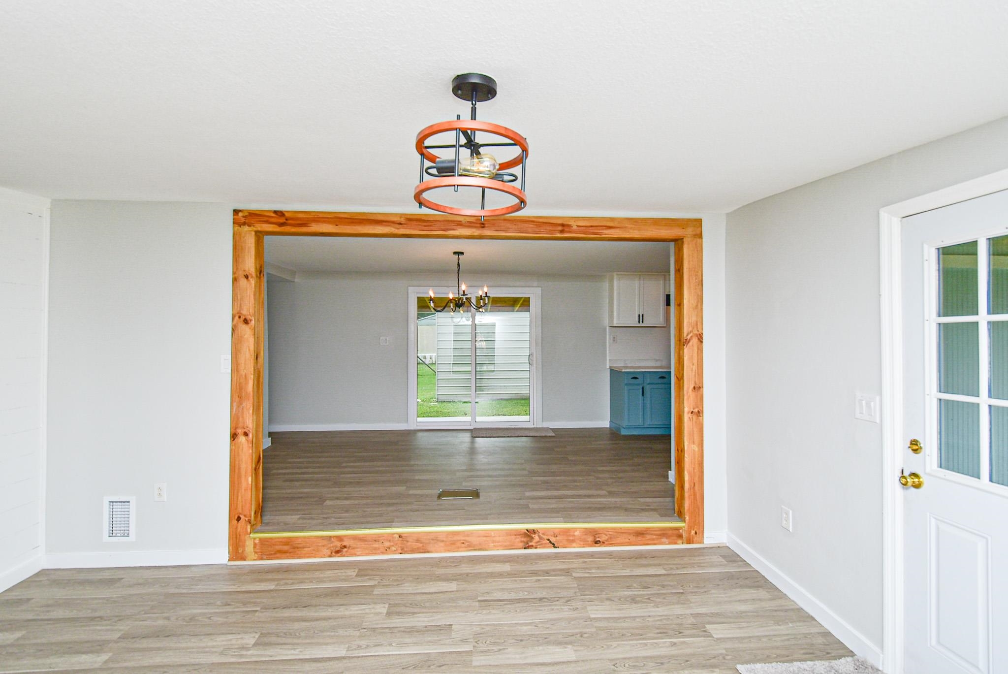 Image 28 of 39 For 108 Spec Ln  