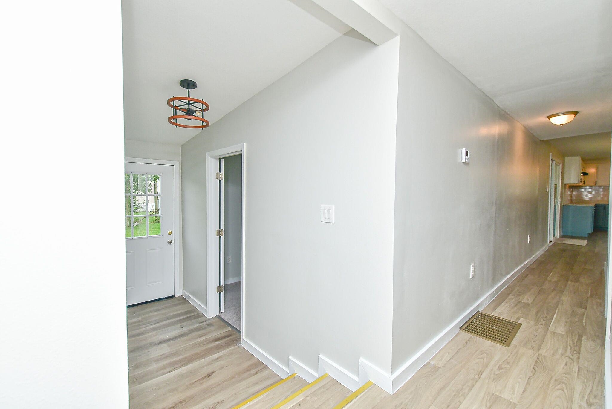 Image 33 of 39 For 108 Spec Ln  
