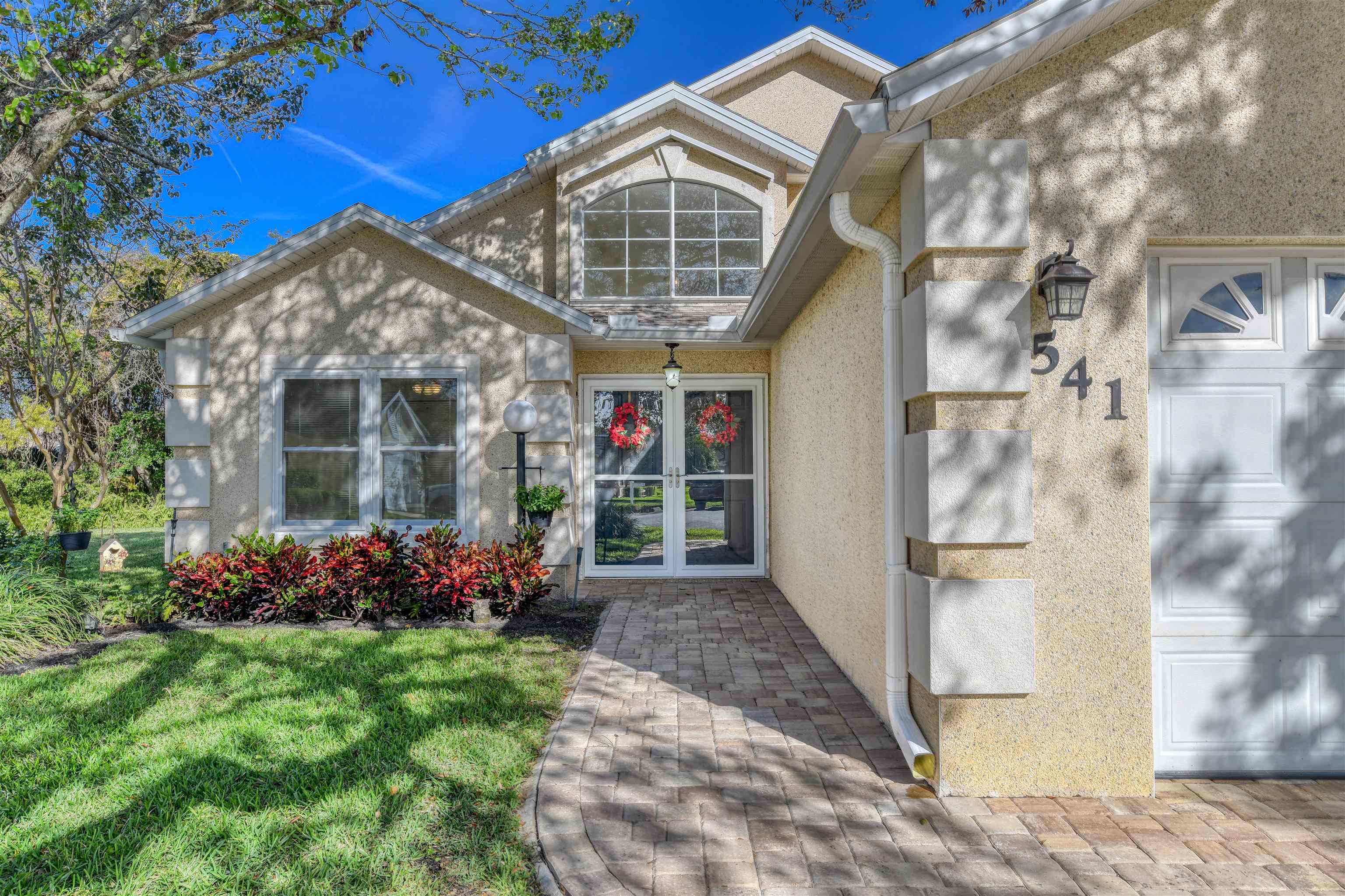 Image 5 of 63 For 541 Peninsula Court
