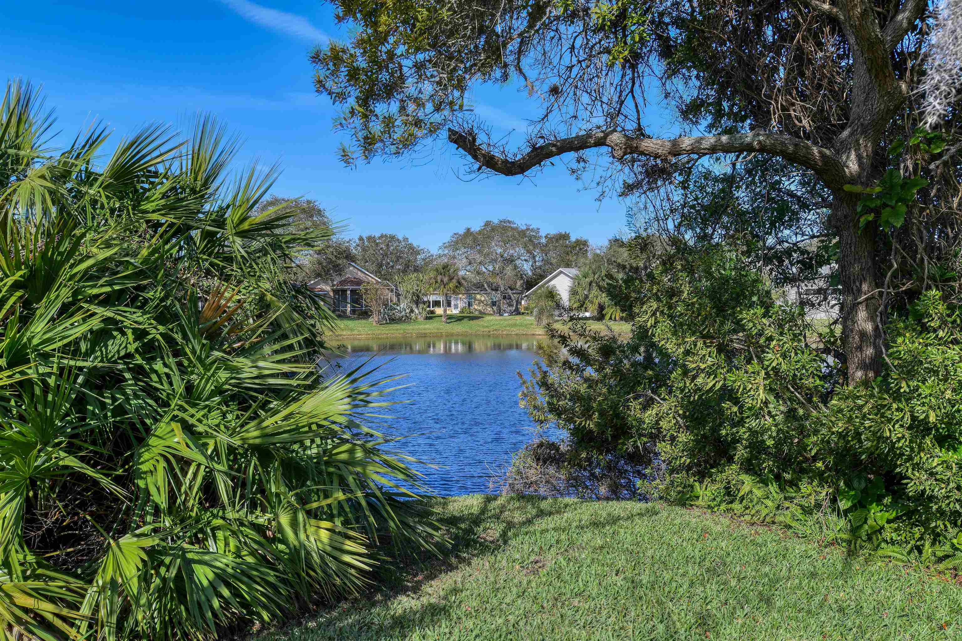 Image 7 of 63 For 541 Peninsula Court